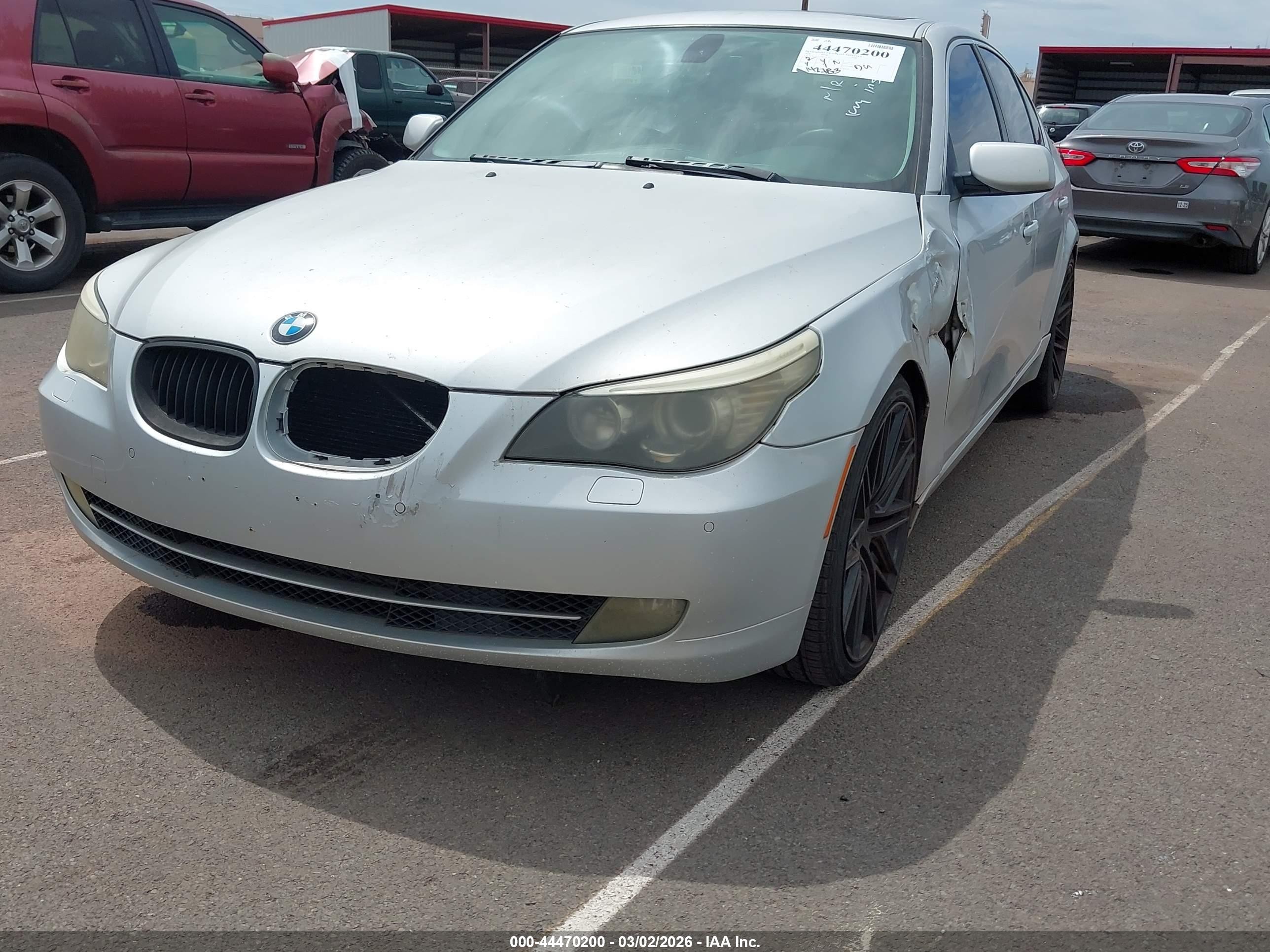 2008 Bmw 528i   Silver vin: WBANU53548CT03367