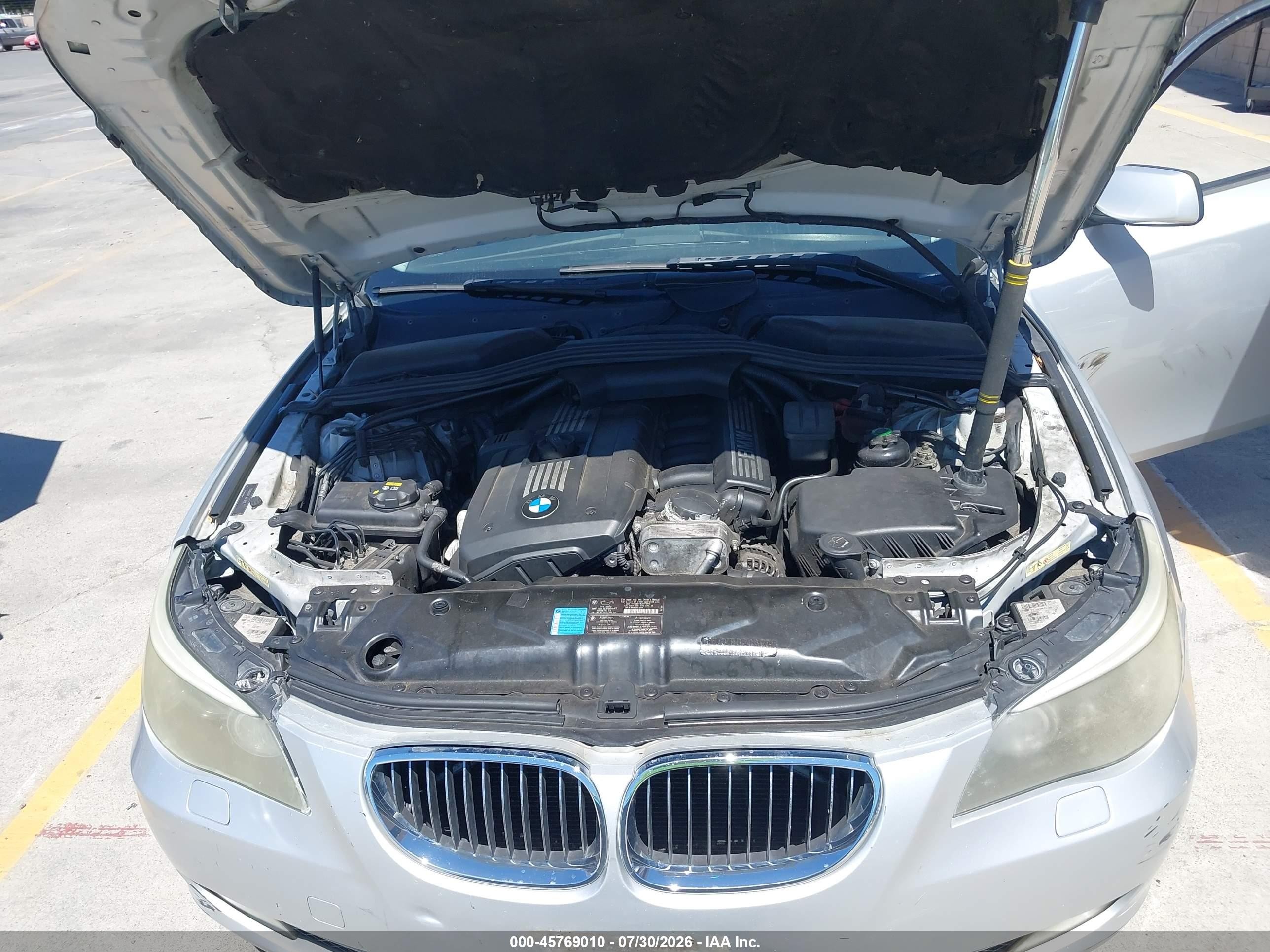 2008 Bmw 528i   Gray vin: WBANU53548CT09914