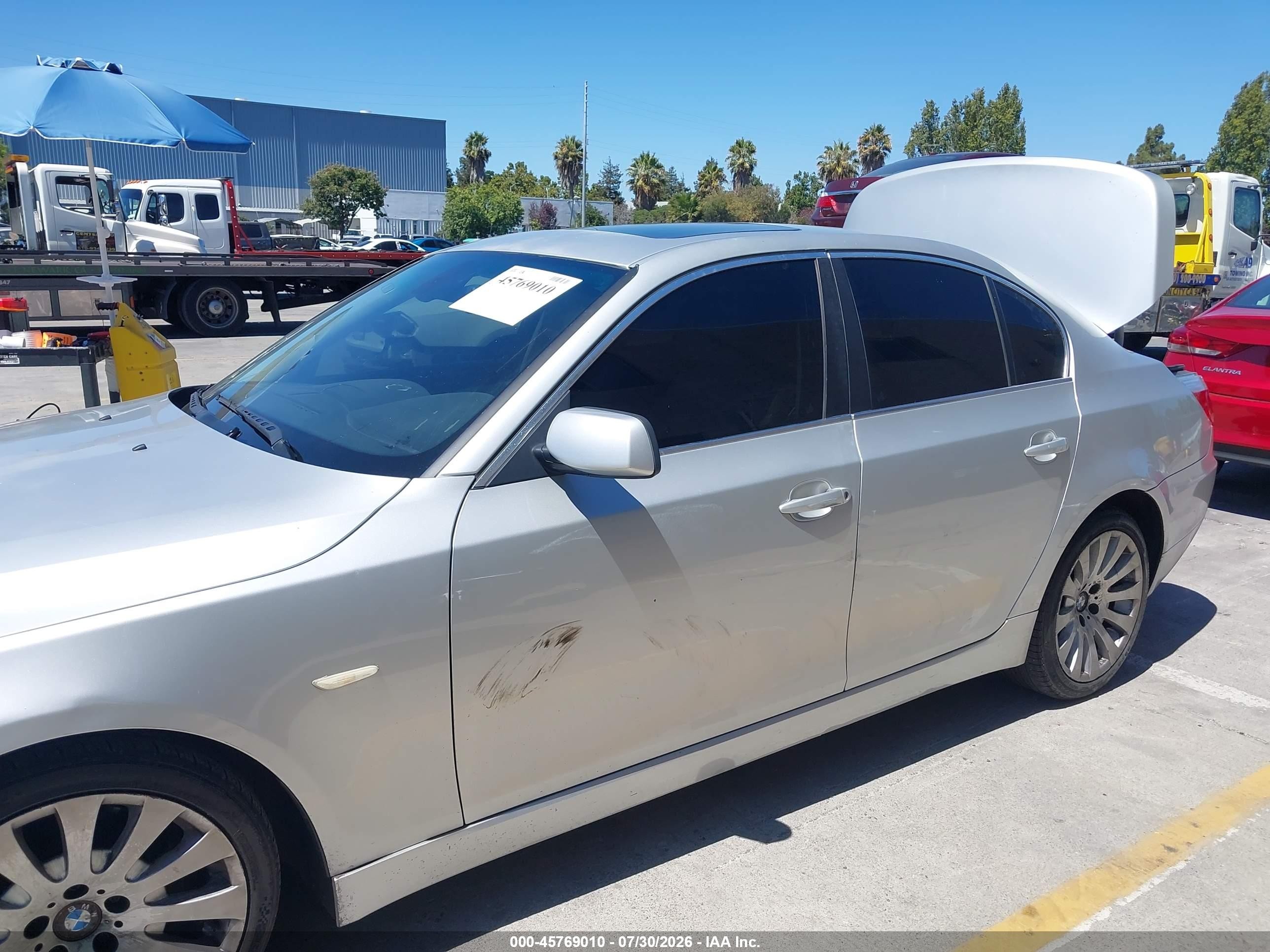 2008 Bmw 528i   Gray vin: WBANU53548CT09914