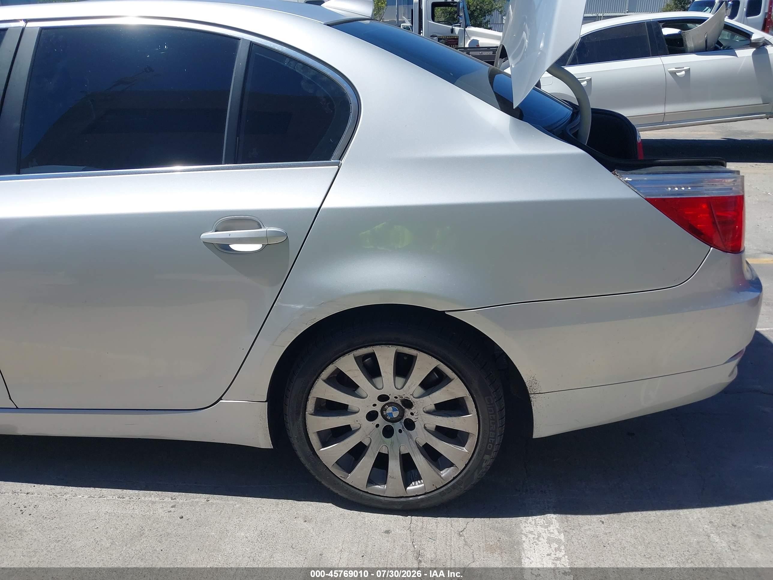 2008 Bmw 528i   Gray vin: WBANU53548CT09914