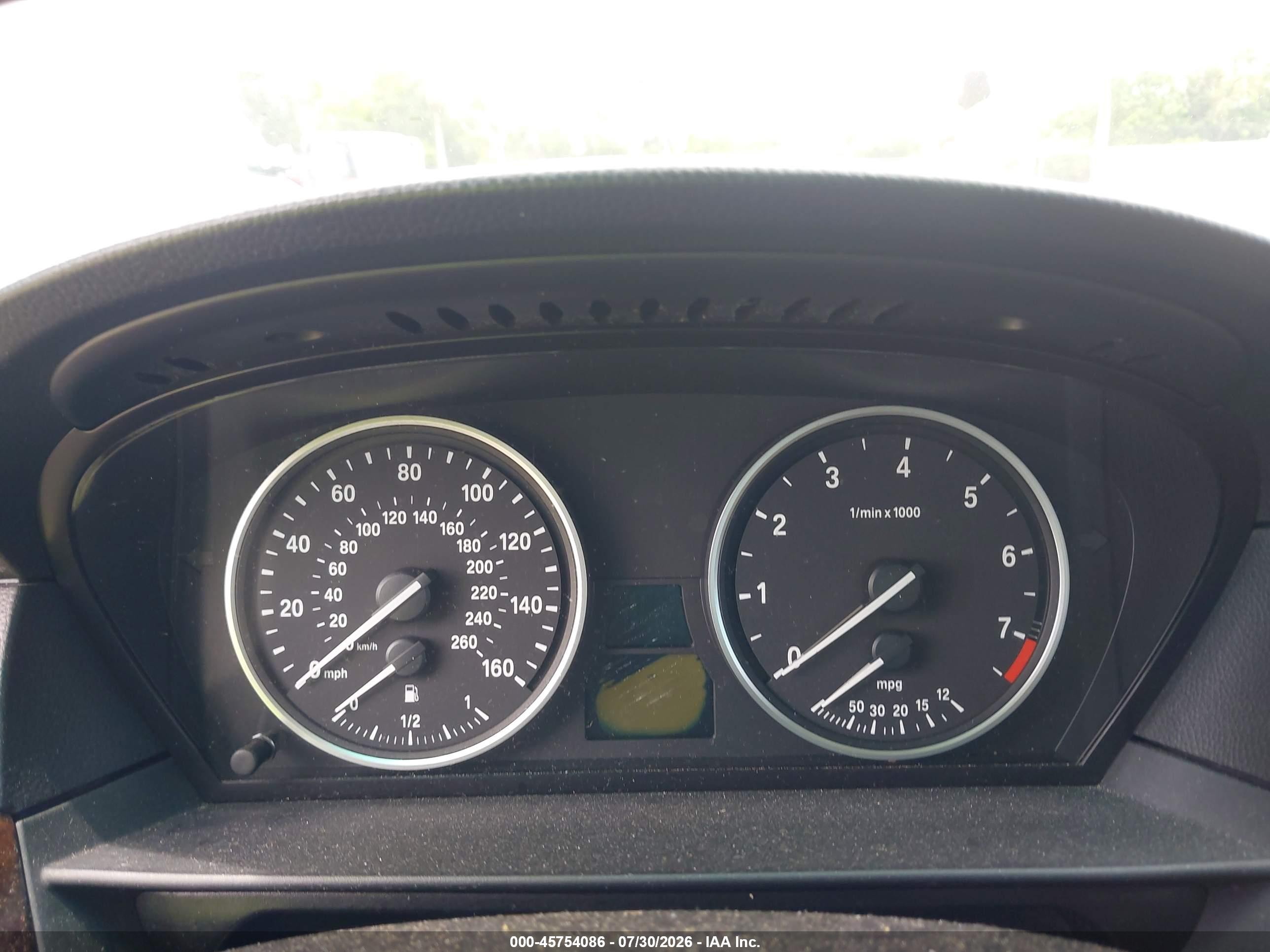 2008 Bmw 528i   White vin: WBANU53548CT11565