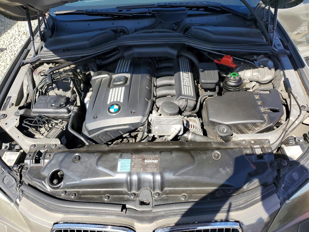 2008 Bmw 528 I Silver vin: WBANU53548CT13431