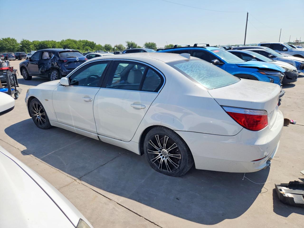 2008 Bmw 528 I White vin: WBANU53588CT05235
