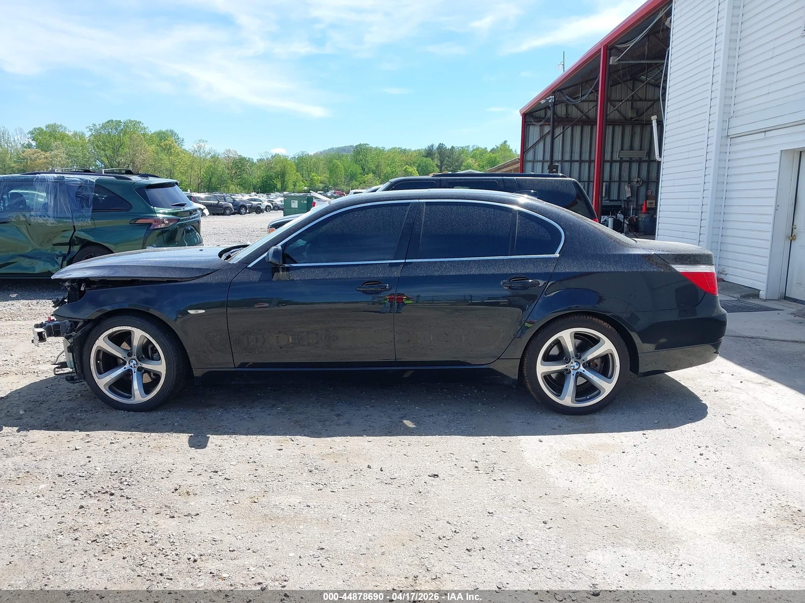 2008 Bmw 528i   Black vin: WBANU53588CT13481