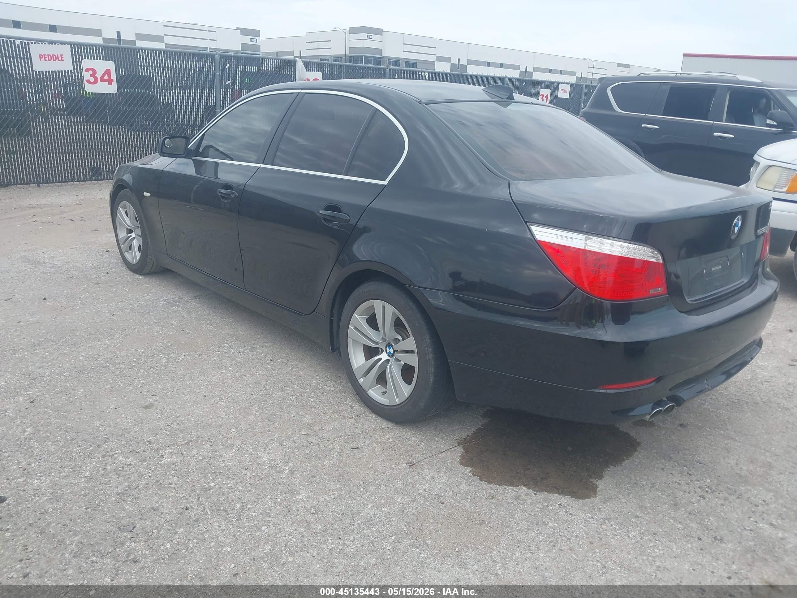 2009 Bmw 528i   Black vin: WBANU53589C119924