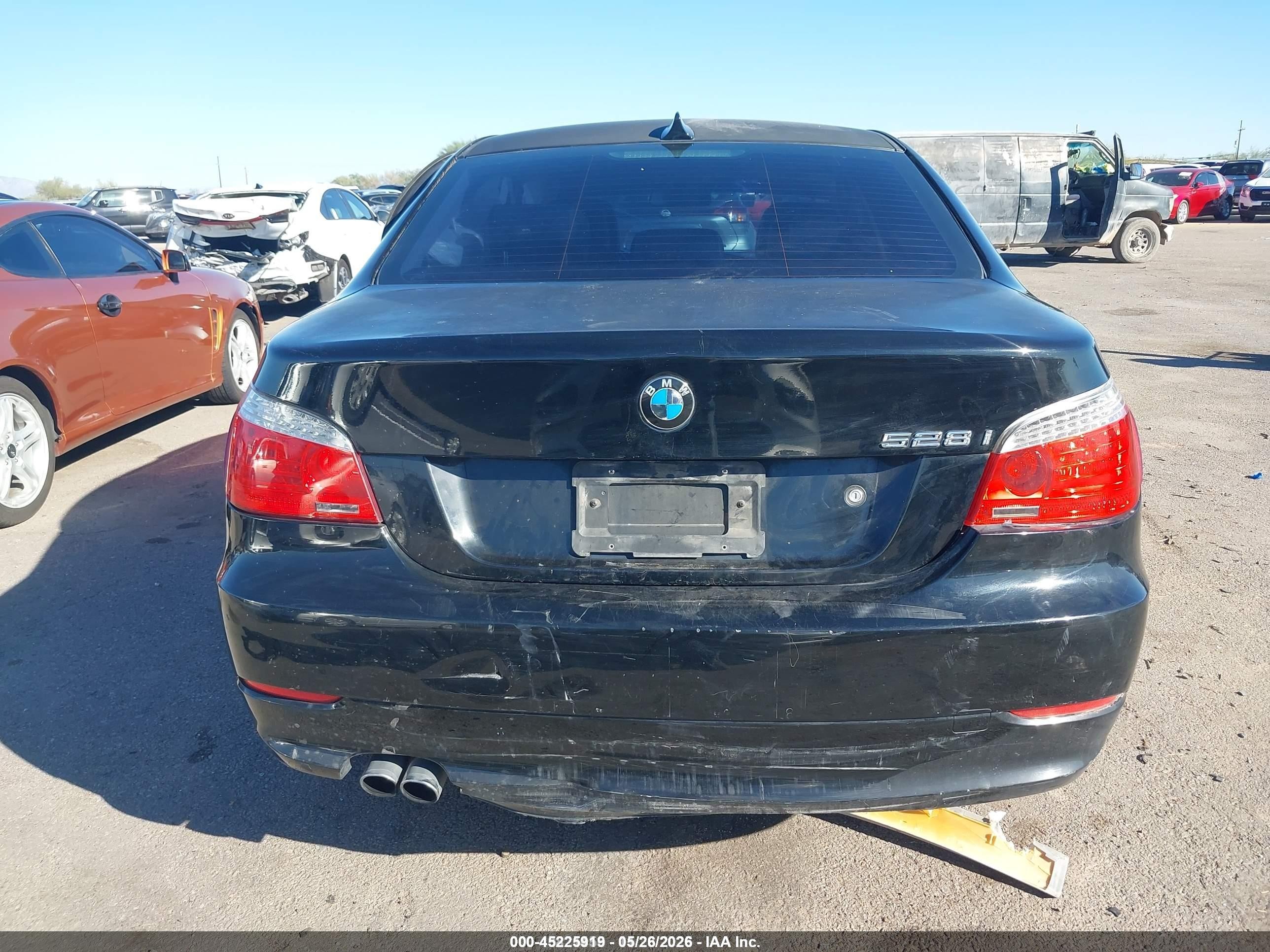 2008 Bmw 528i   Black vin: WBANU53598CT19841