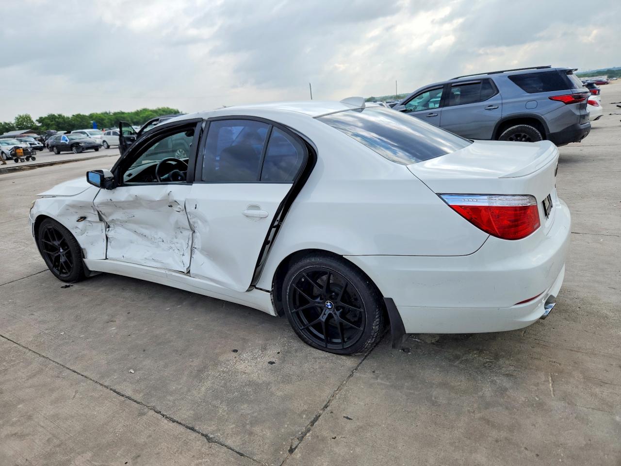 2008 Bmw 528 I White vin: WBANU535X8BY65151