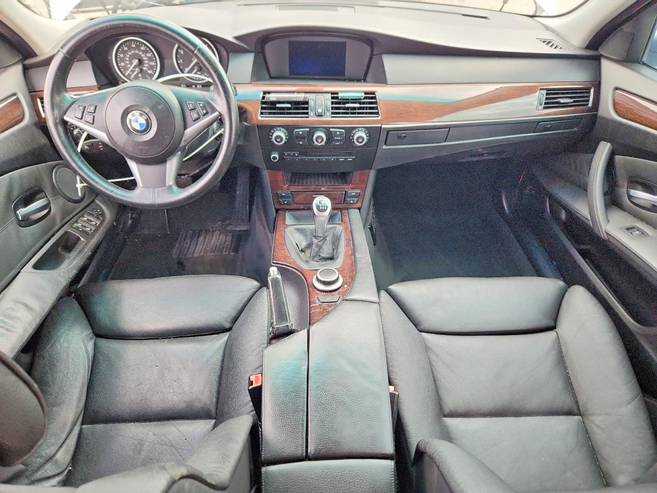 2008 Bmw 528 I White vin: WBANU535X8BY65151
