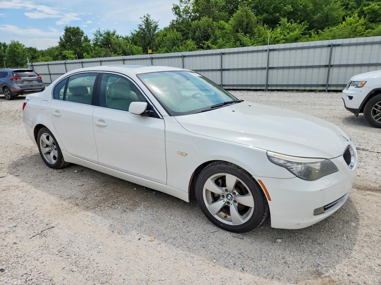 2008 Bmw 528 I White vin: WBANU535X8C111323