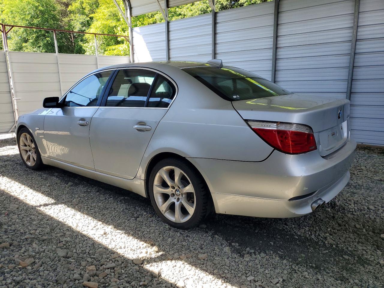 2008 Bmw 528 I Silver vin: WBANU535X8CT11957