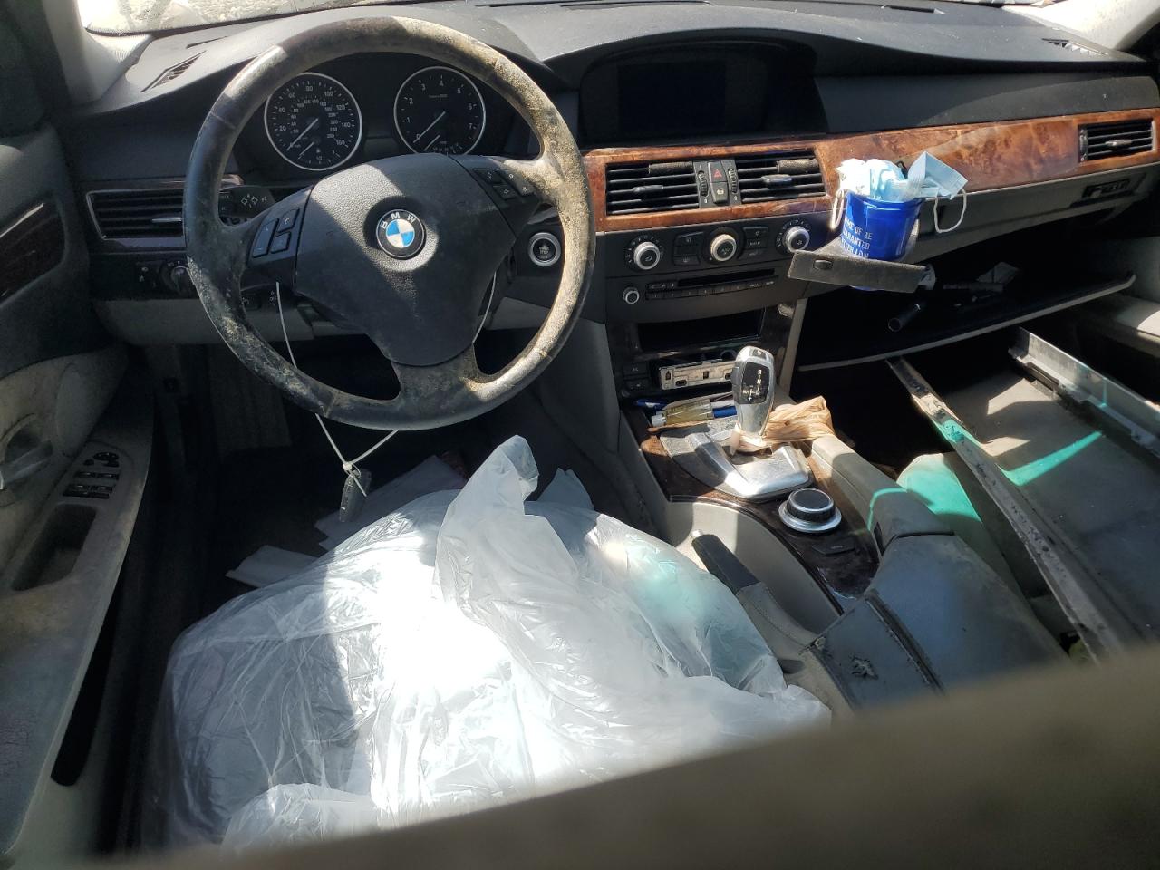 2008 Bmw 528 I Silver vin: WBANU535X8CT11957 Damage: Steering Wheel, Worn, Replacement Required