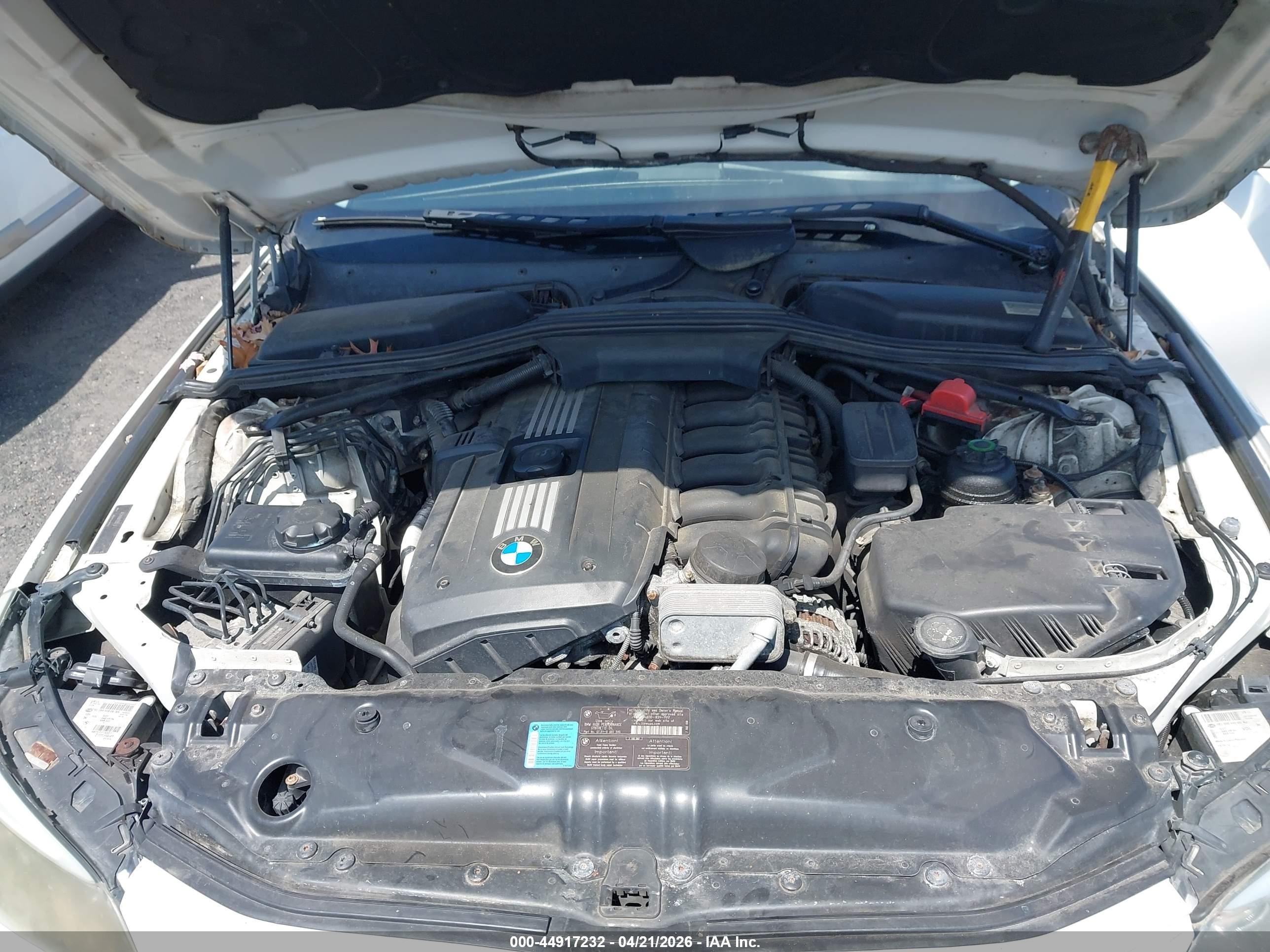 2010 Bmw 528i   White vin: WBANU5C51AC128923