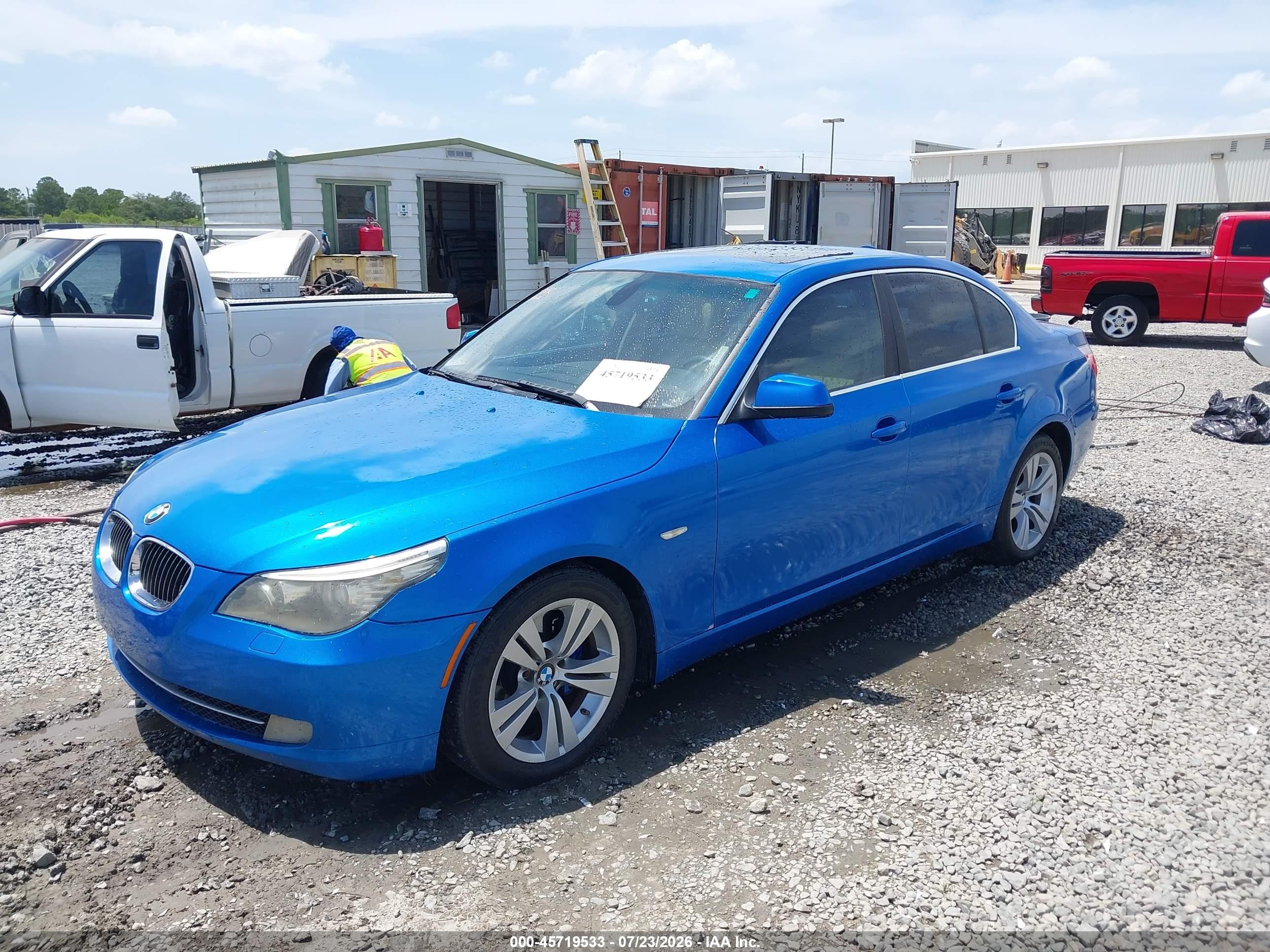 2010 Bmw 528i   Blue vin: WBANU5C51AC365833