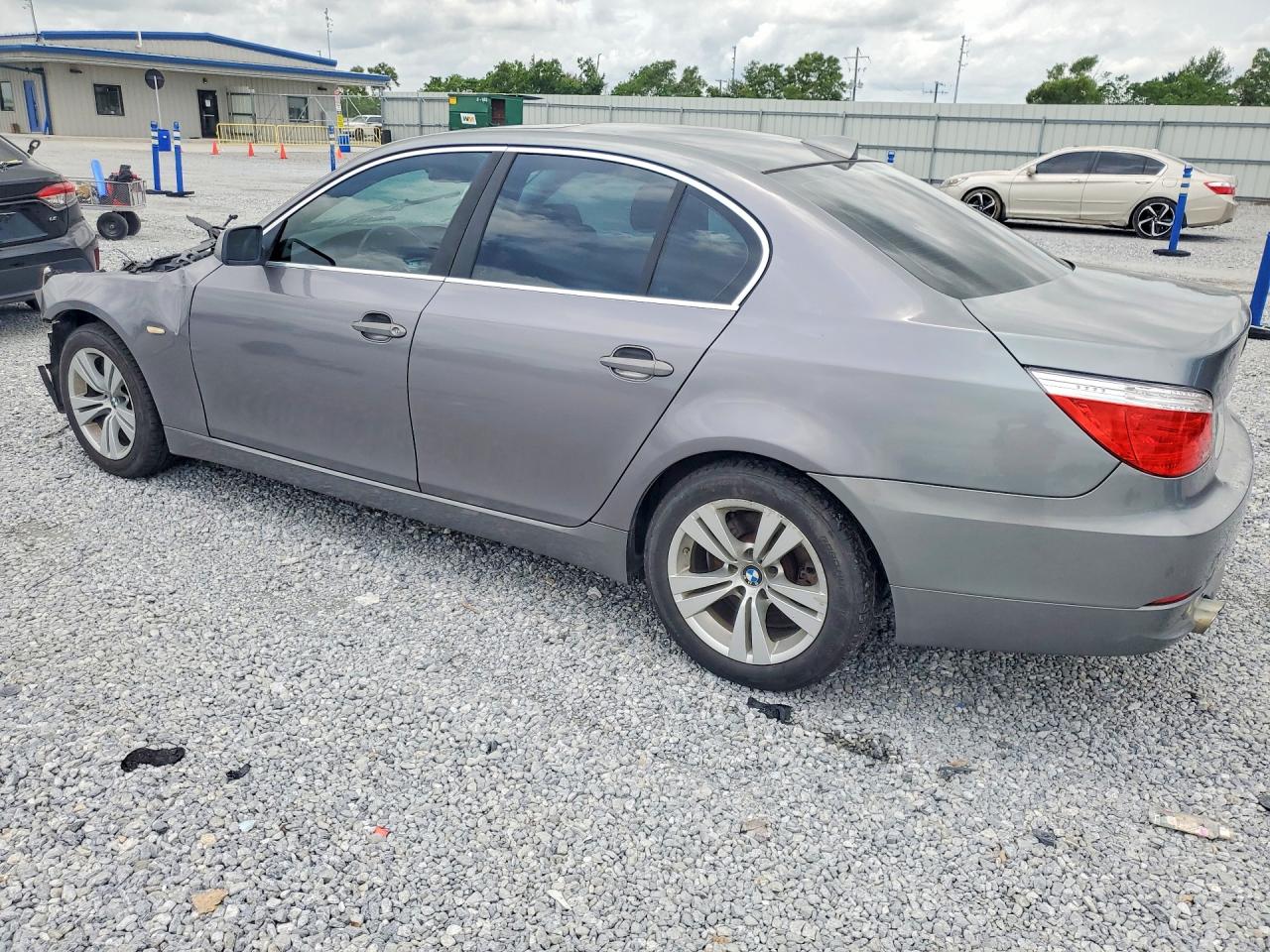 2010 Bmw 528 I Silver vin: WBANU5C52AC124489