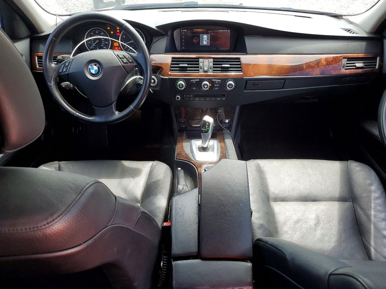 2010 Bmw 528 I Burgundy vin: WBANU5C53AC364165