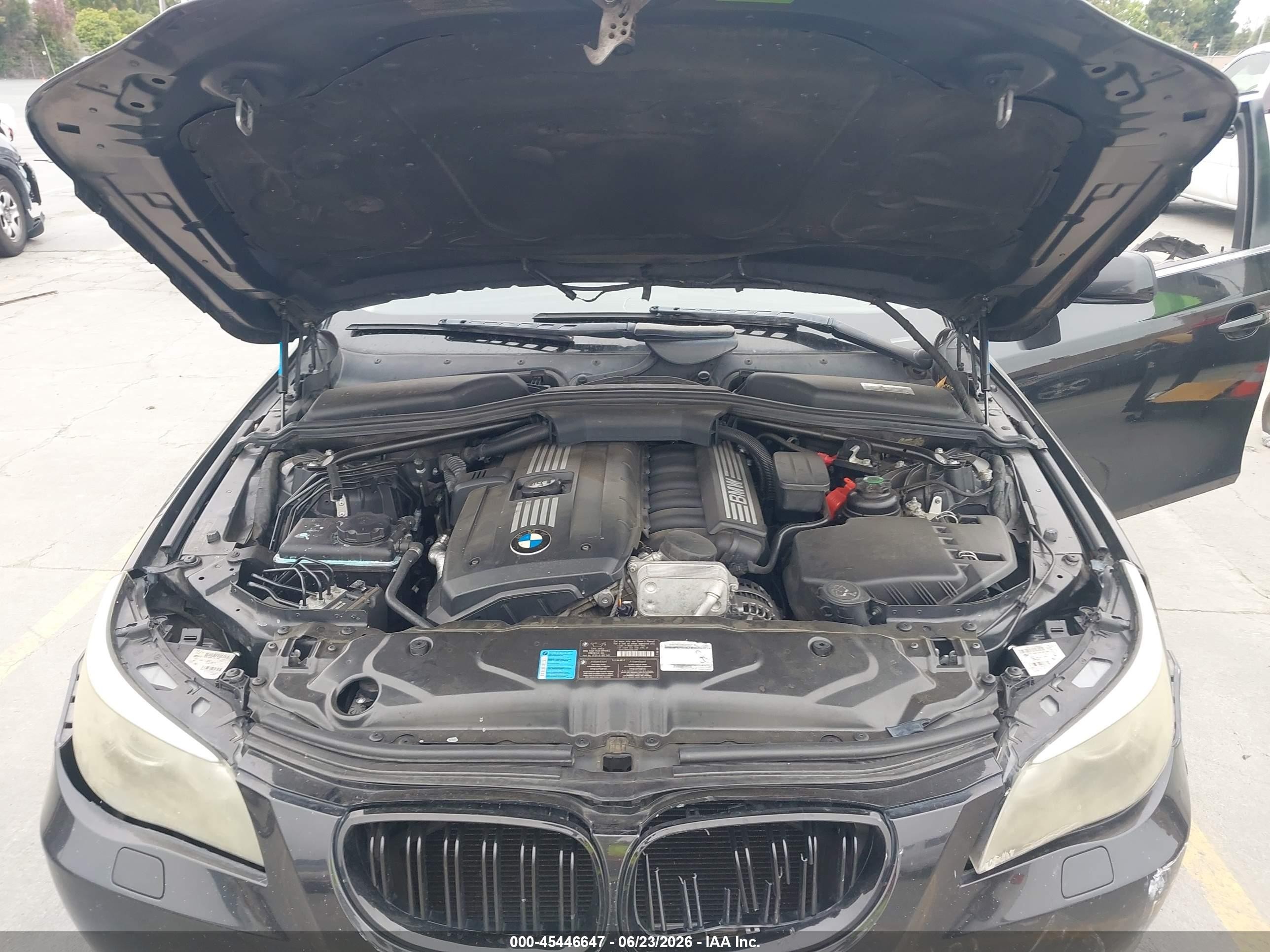 2010 Bmw 528i   Черный vin: WBANU5C54AC129290