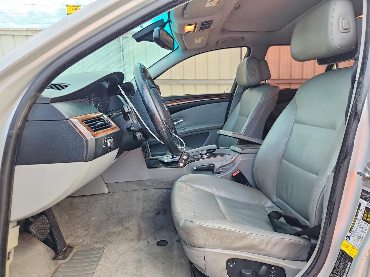 2010 Bmw 528 I Silver vin: WBANU5C54AC364983