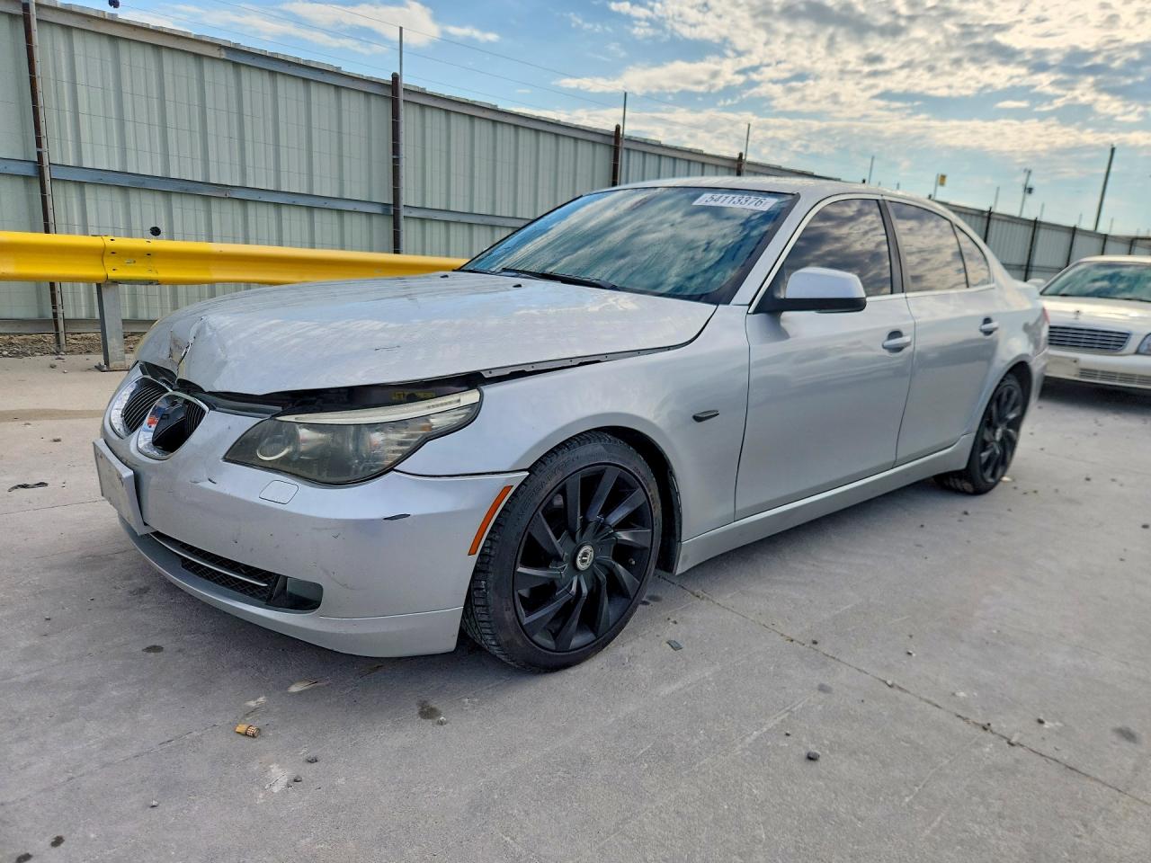 2010 Bmw 528 I Silver vin: WBANU5C54AC364983