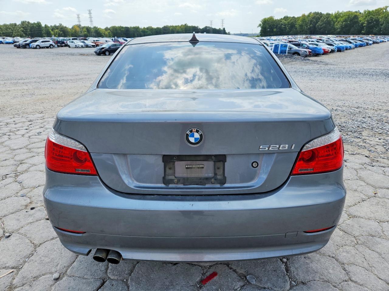 2010 Bmw 528 I Silver vin: WBANU5C57AC460509