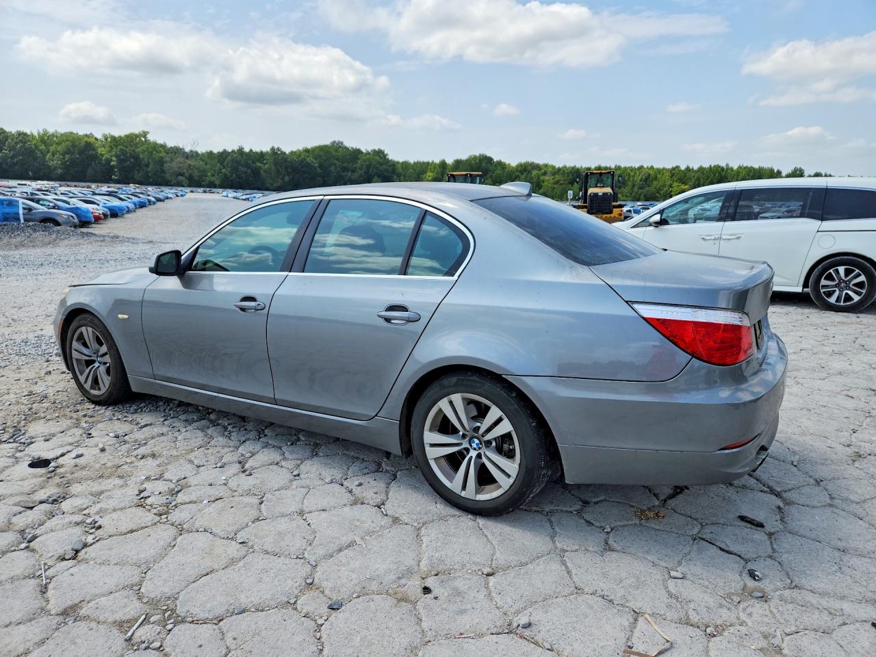 2010 Bmw 528 I Silver vin: WBANU5C57AC460509