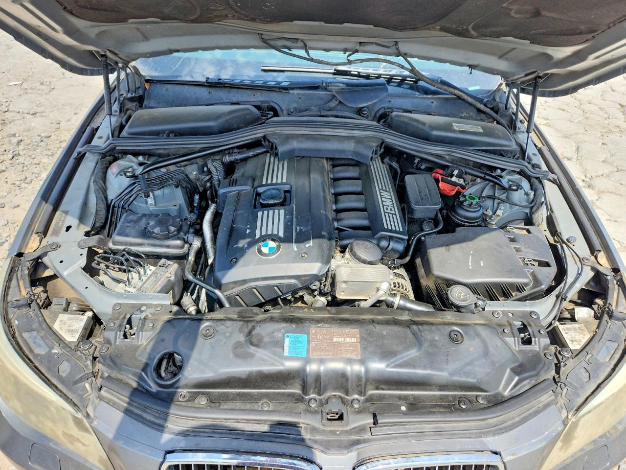 2010 Bmw 528 I Silver vin: WBANU5C57AC460509