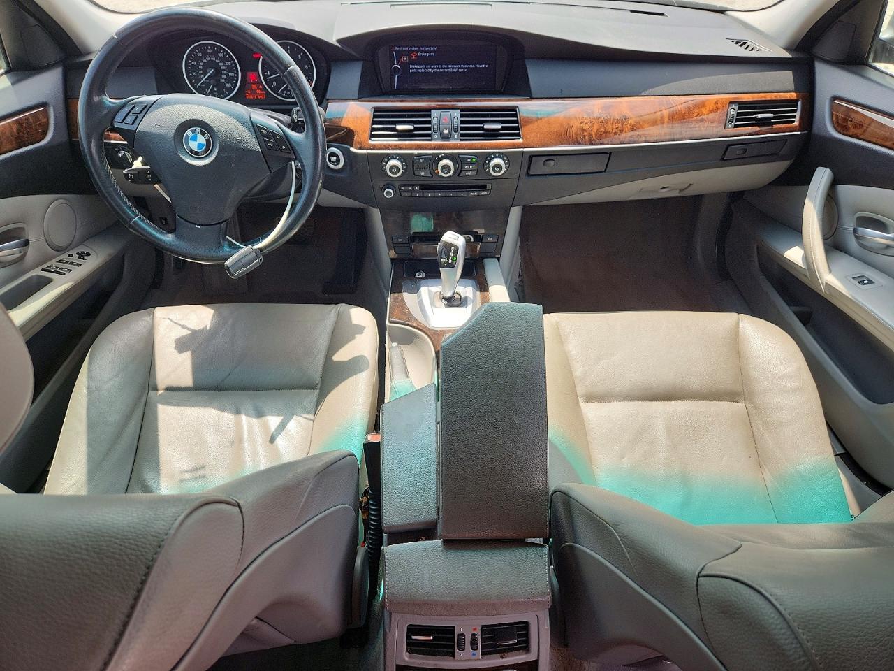 2010 Bmw 528 I Silver vin: WBANU5C57AC460509