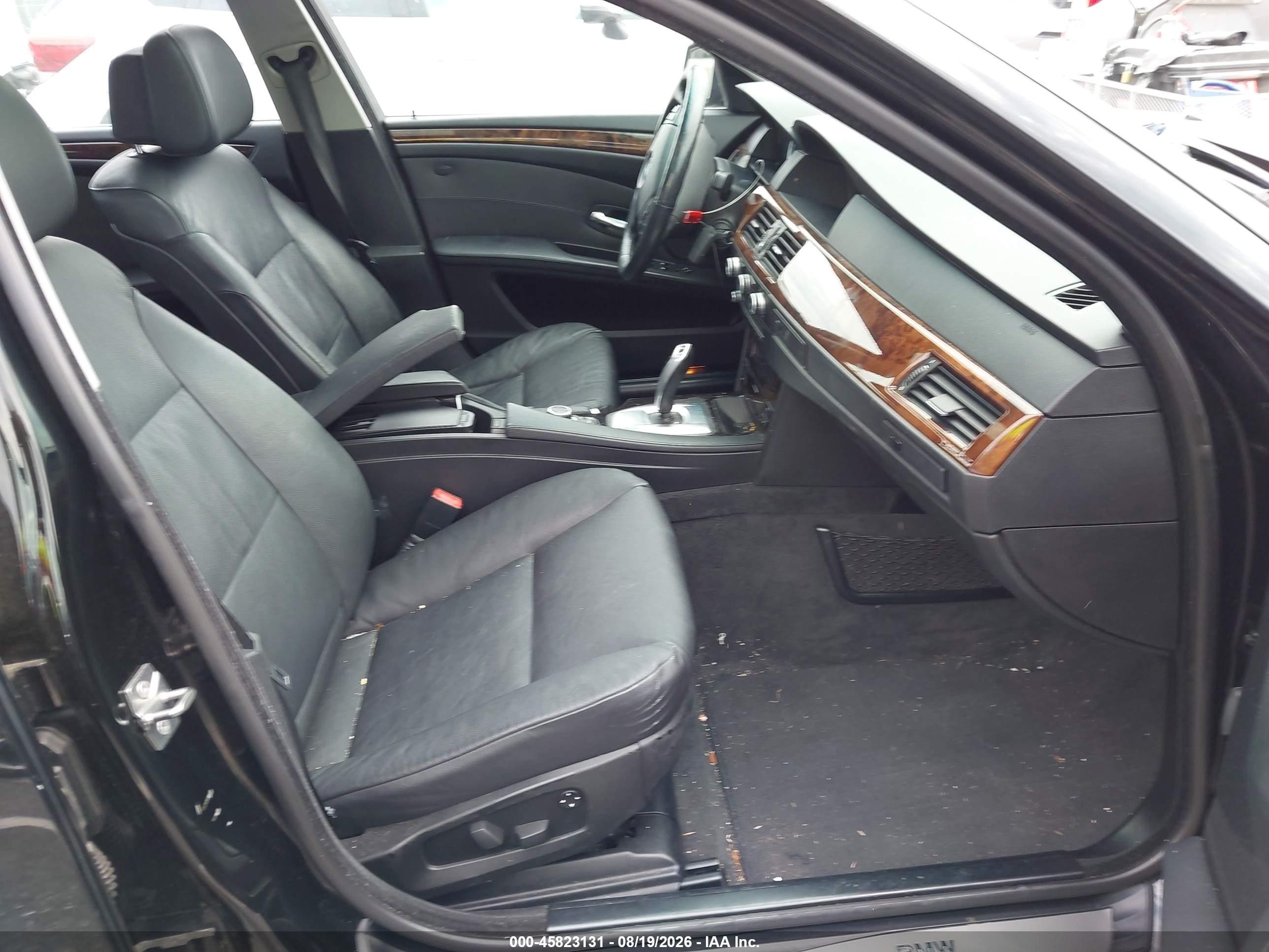 2010 Bmw 528i   Black vin: WBANU5C57AC460879
