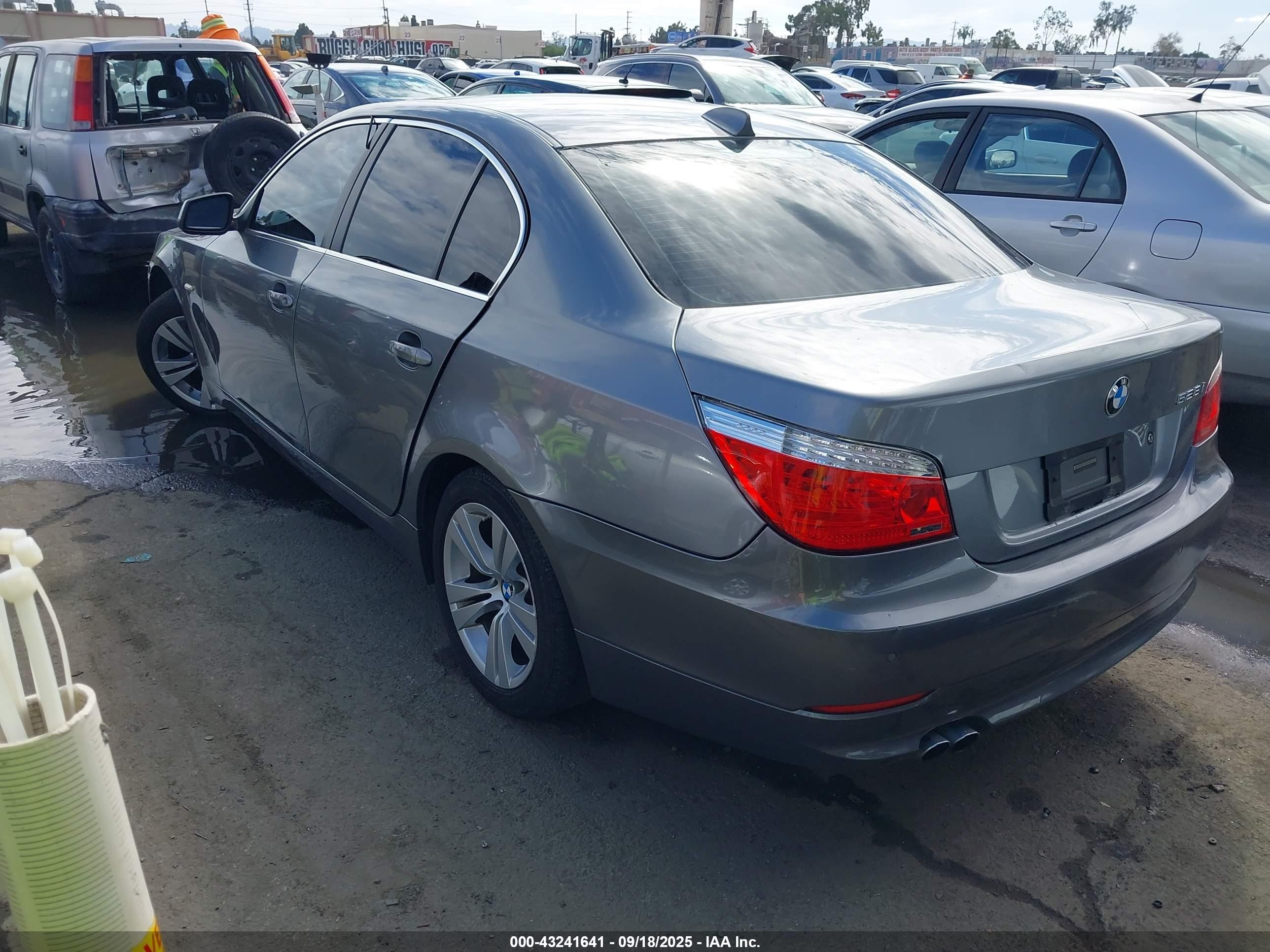 2010 Bmw 528i   Silver vin: WBANU5C58AC129549