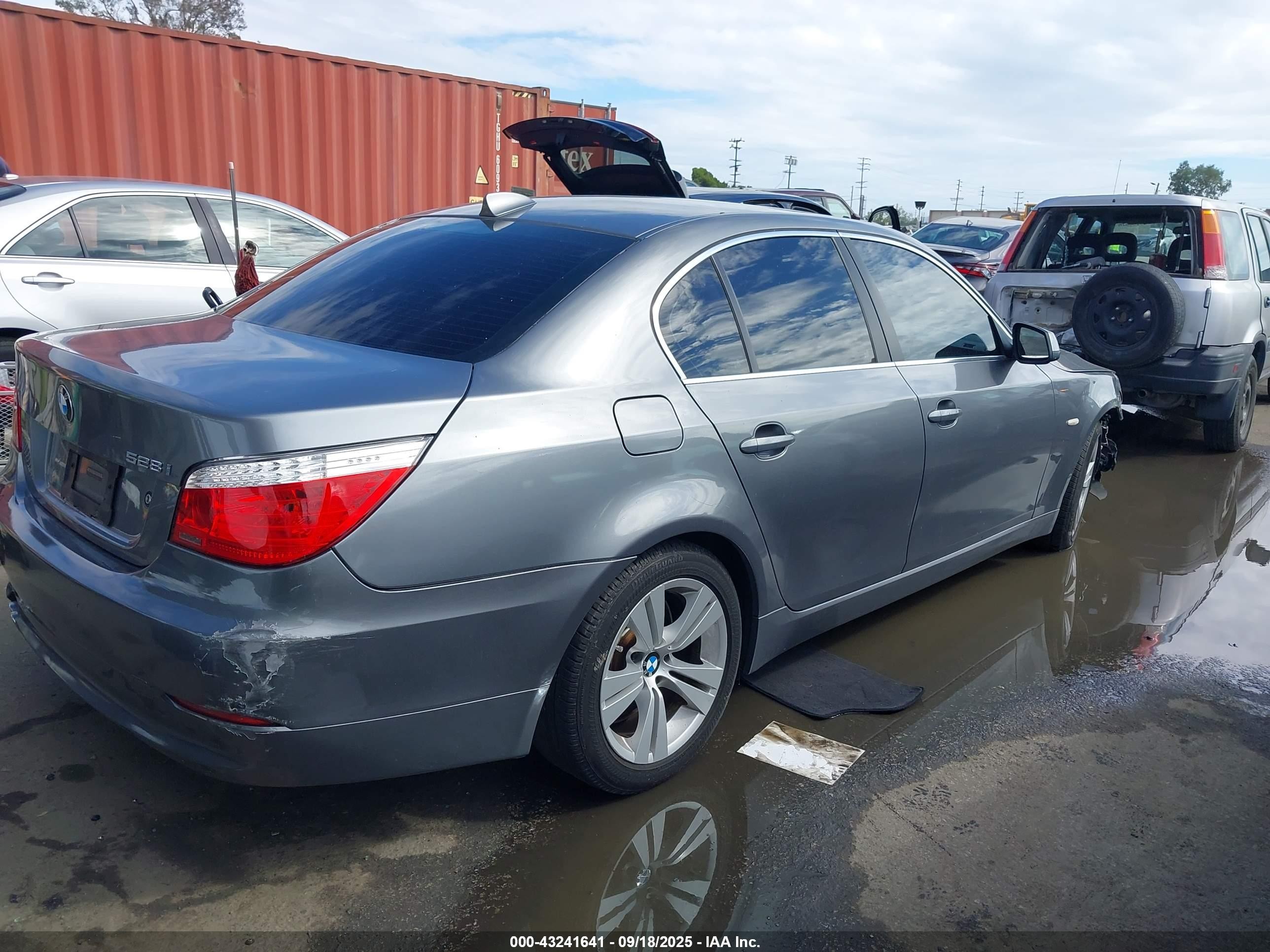 2010 Bmw 528i   Silver vin: WBANU5C58AC129549