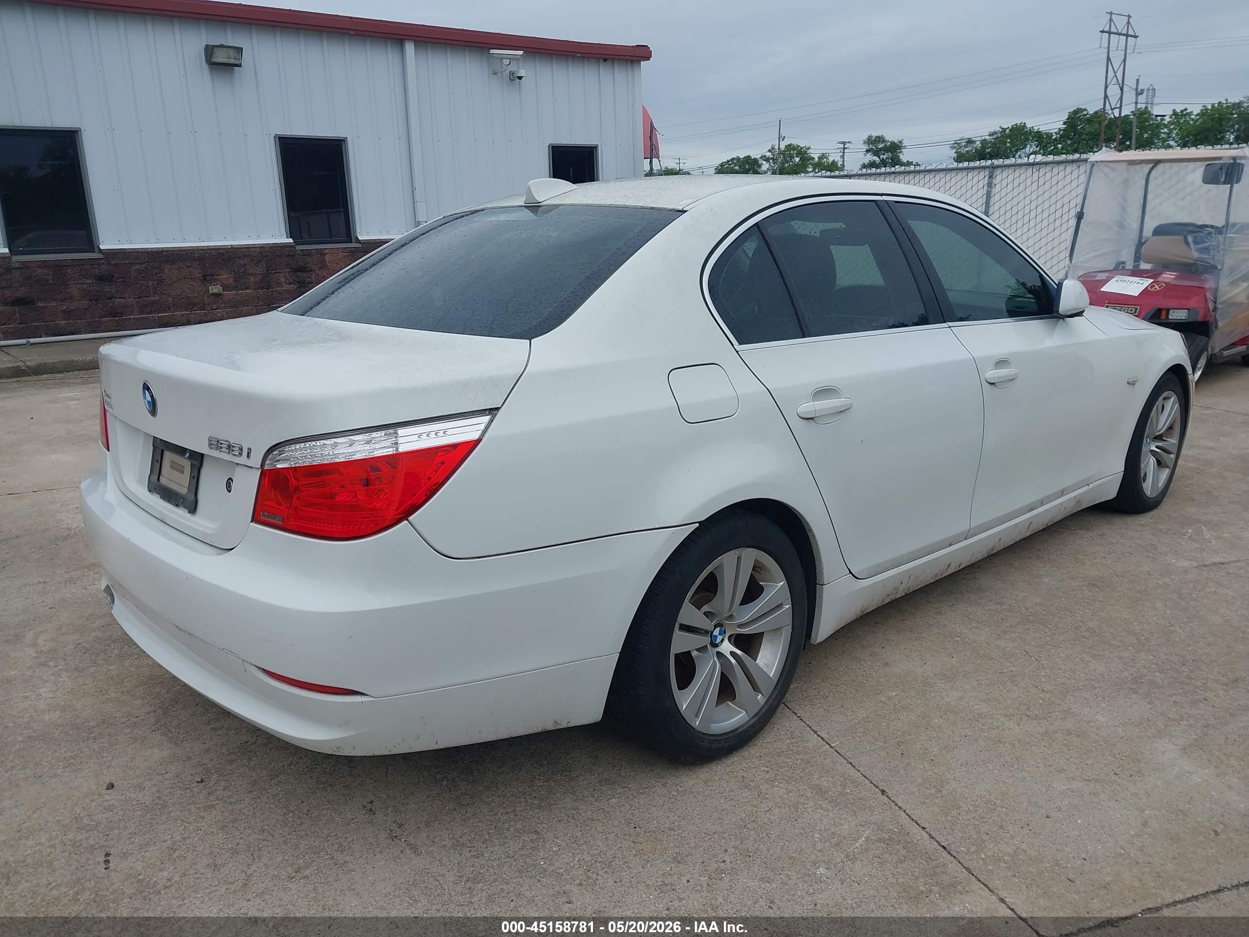 2010 Bmw 528i   White vin: WBANU5C59AC127230