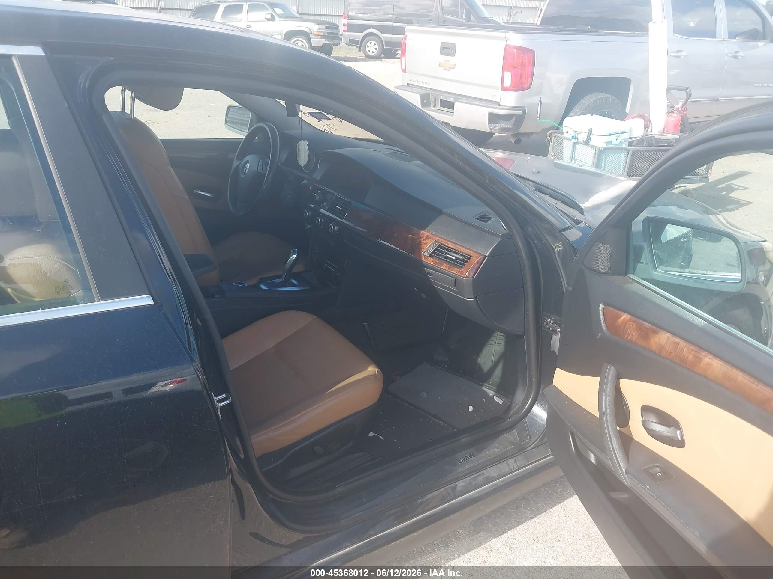 2010 Bmw 528i   Black vin: WBANU5C59AC128314