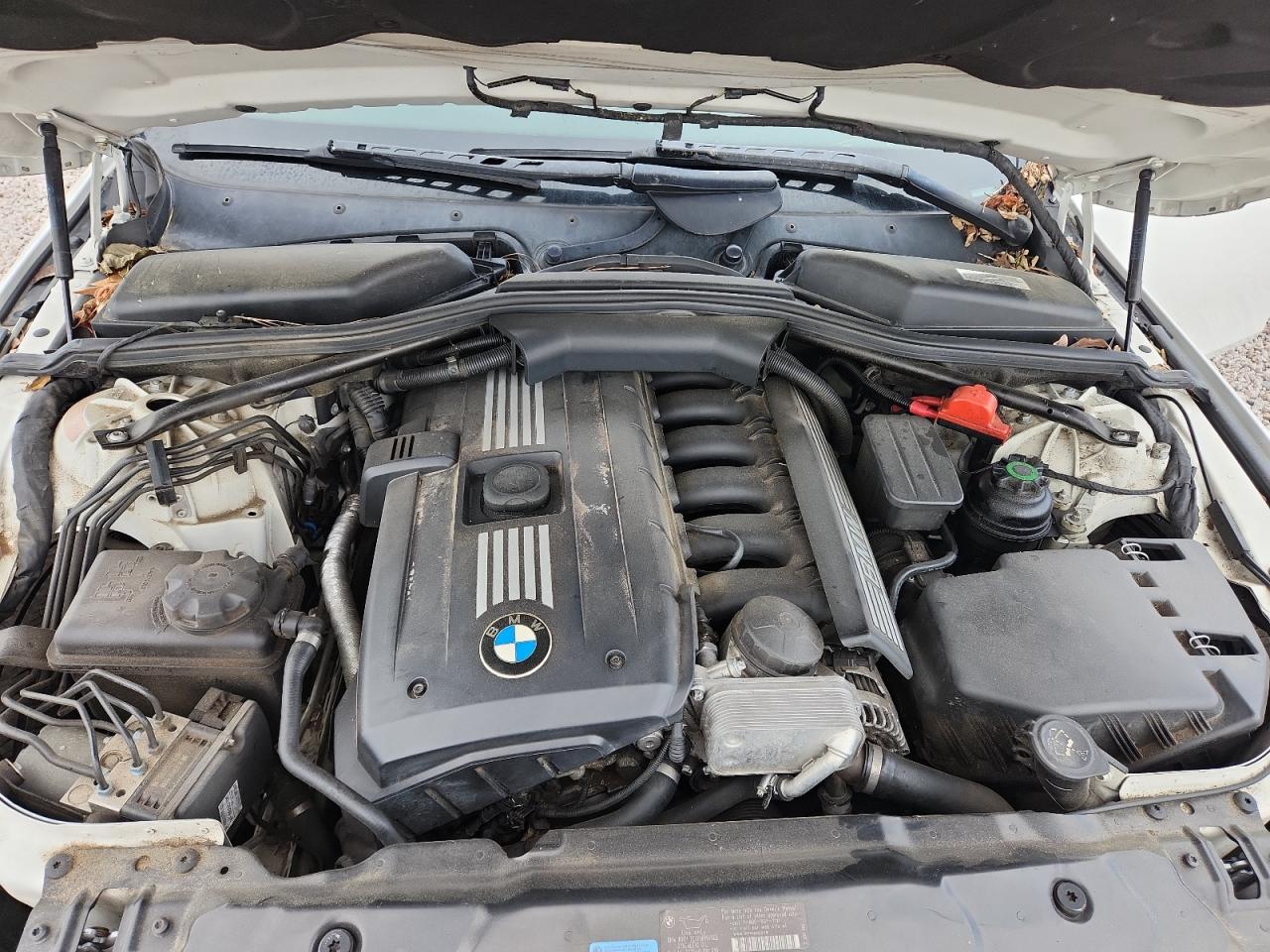 2010 Bmw 528 I White vin: WBANU5C5XAC128628