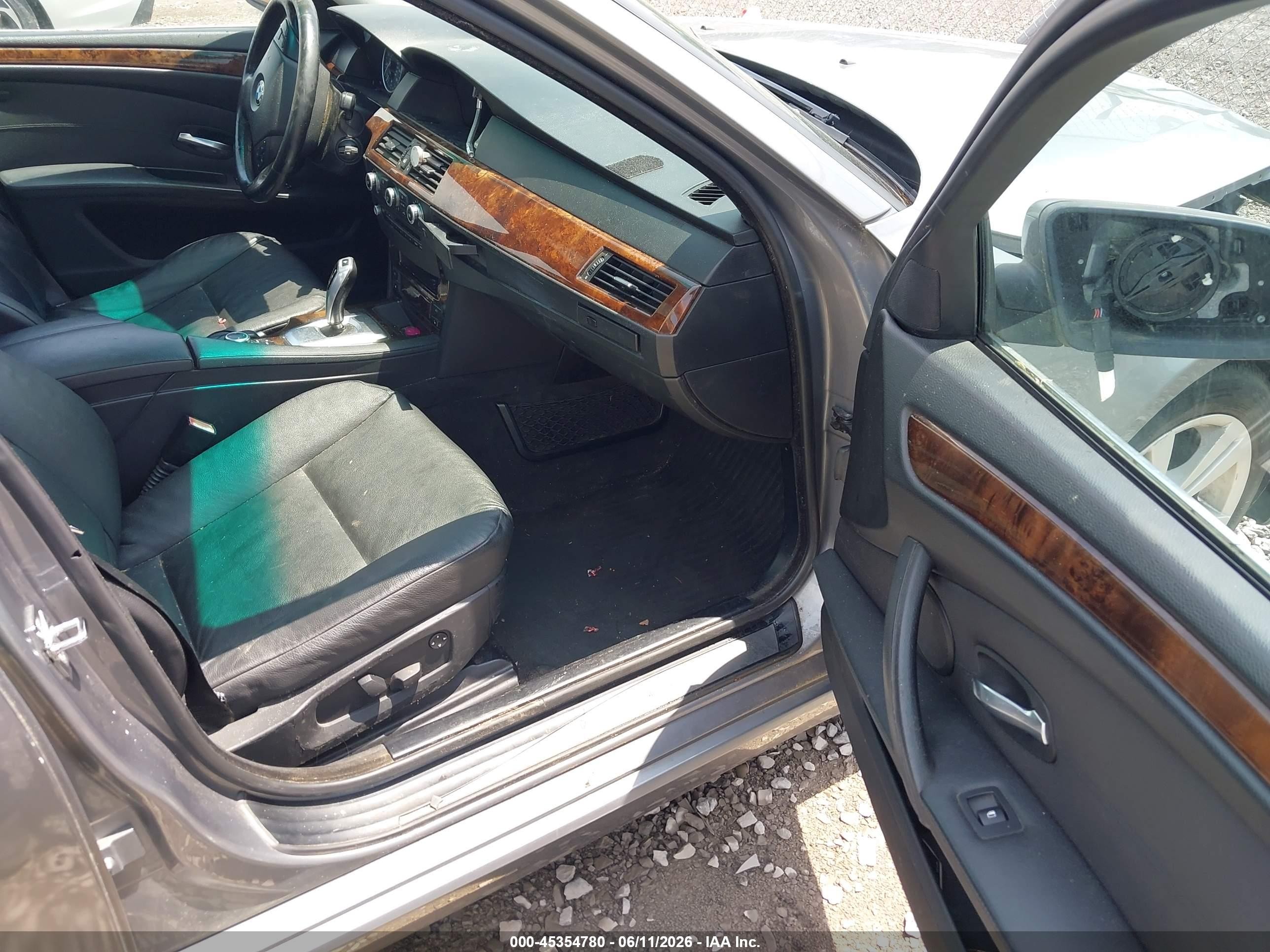 2009 Bmw 528i Xdrive Silver vin: WBANV13509C154849