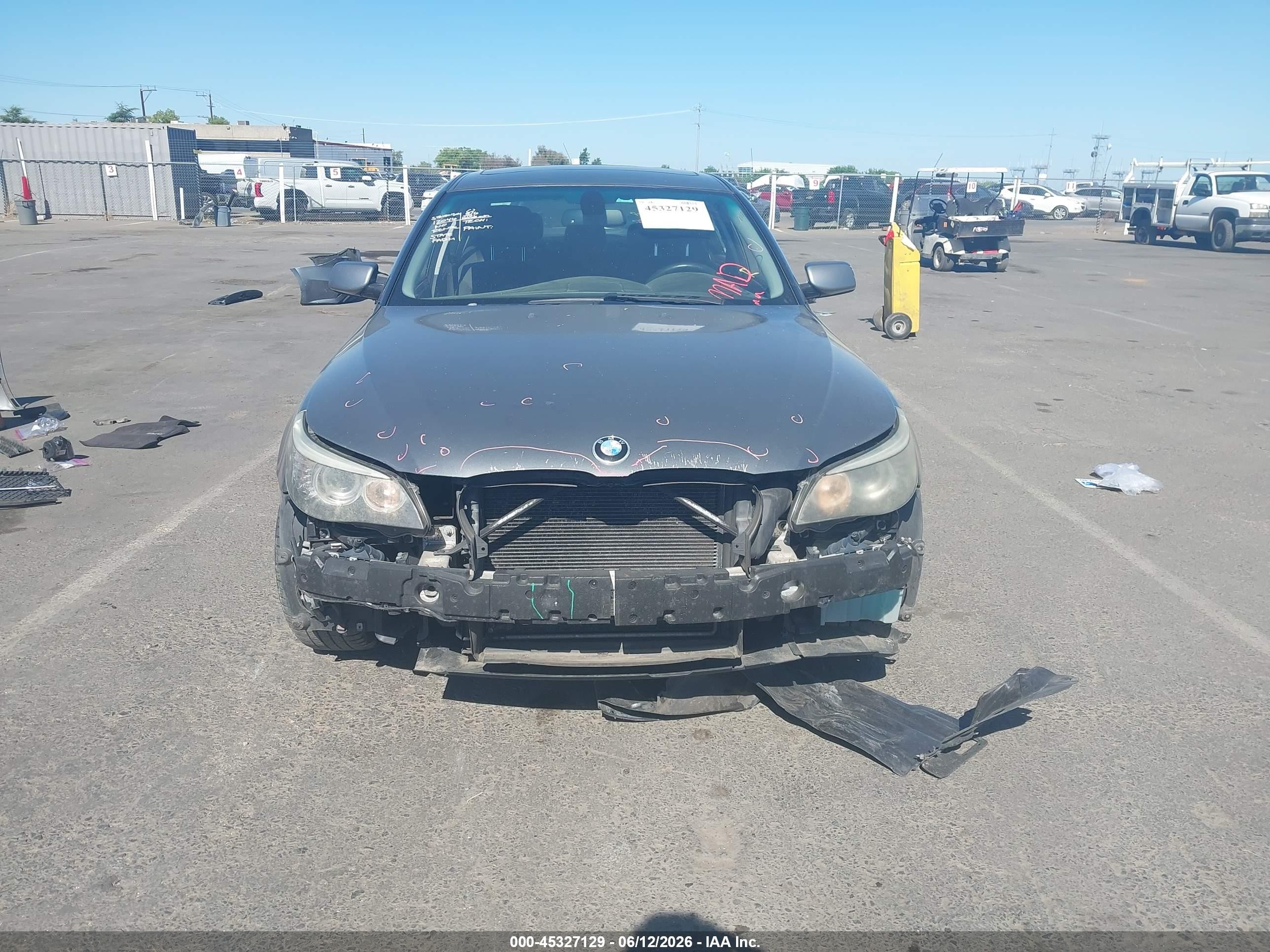 2008 Bmw 528xi   Silver vin: WBANV13518C150159
