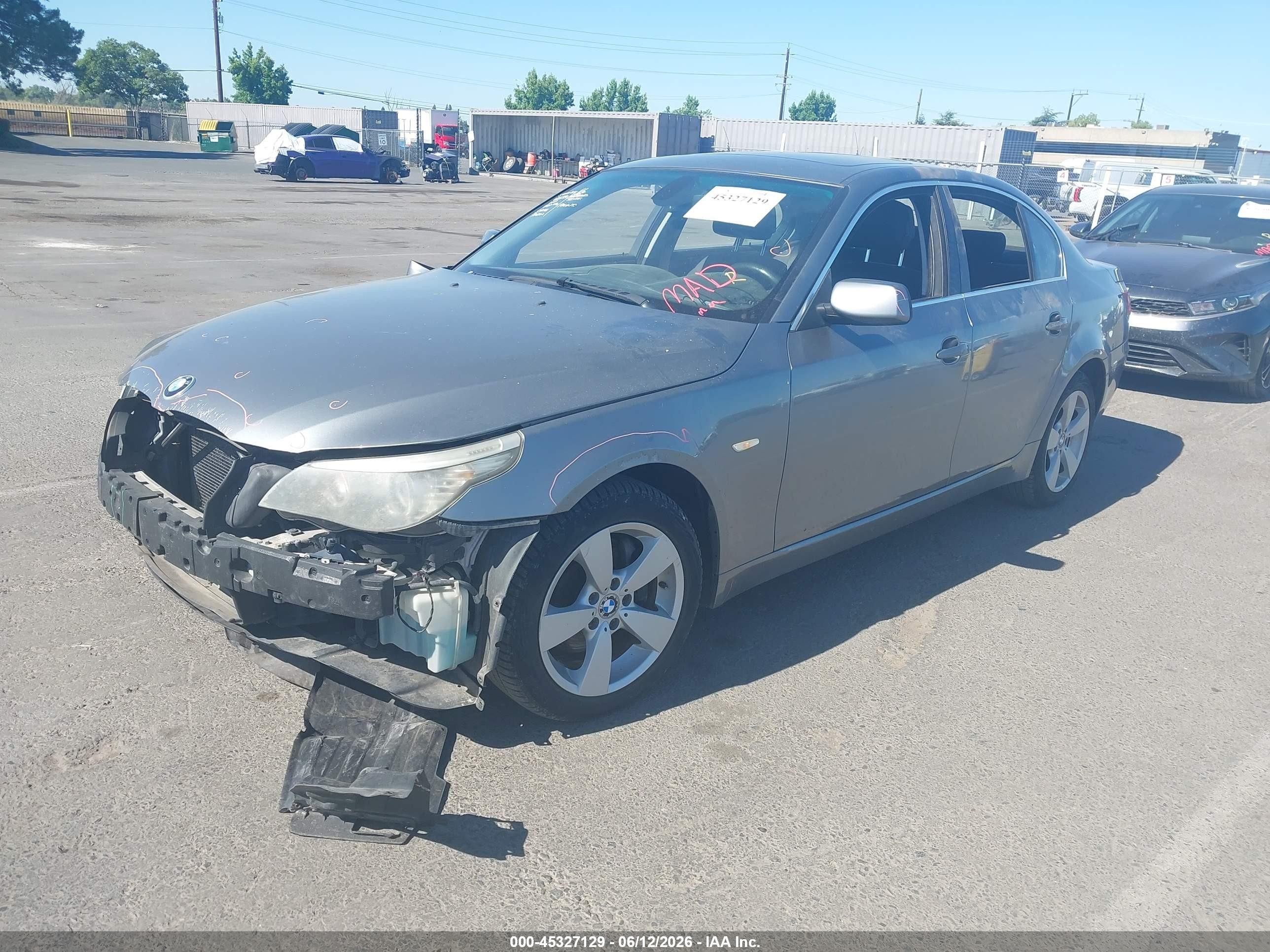 2008 Bmw 528xi   Silver vin: WBANV13518C150159