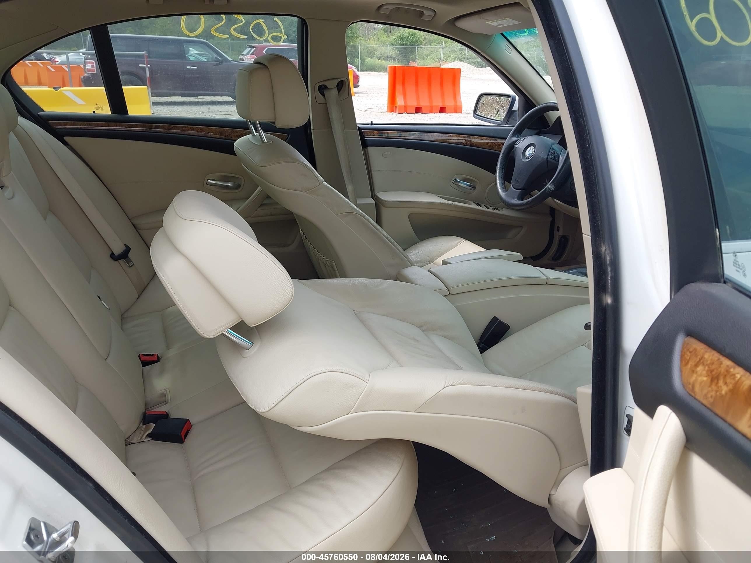 2008 Bmw 528xi   White vin: WBANV13528CZ53496
