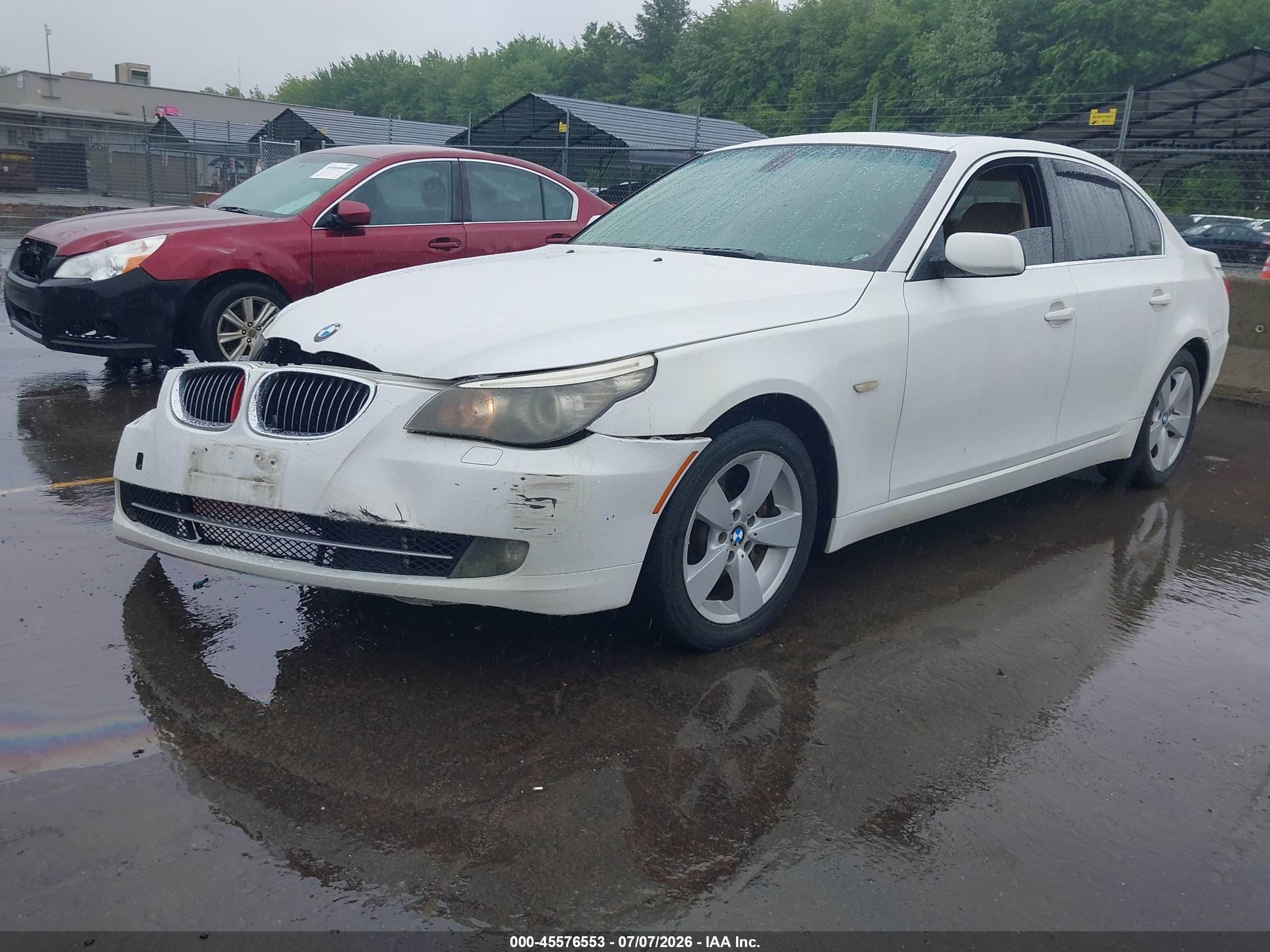 2008 Bmw 528xi   White vin: WBANV13548C150463