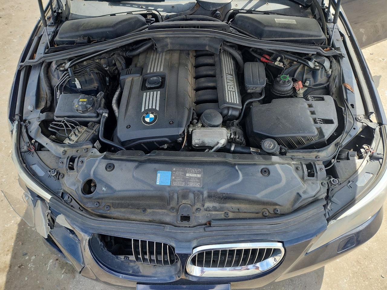 2009 Bmw 528 Xi Blue vin: WBANV13559C154457