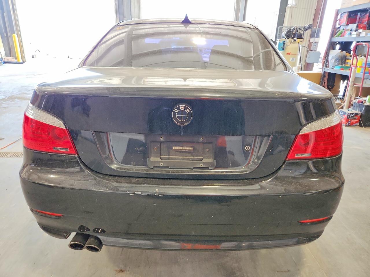 2008 Bmw 528 Xi Черный vin: WBANV13568BZ48159