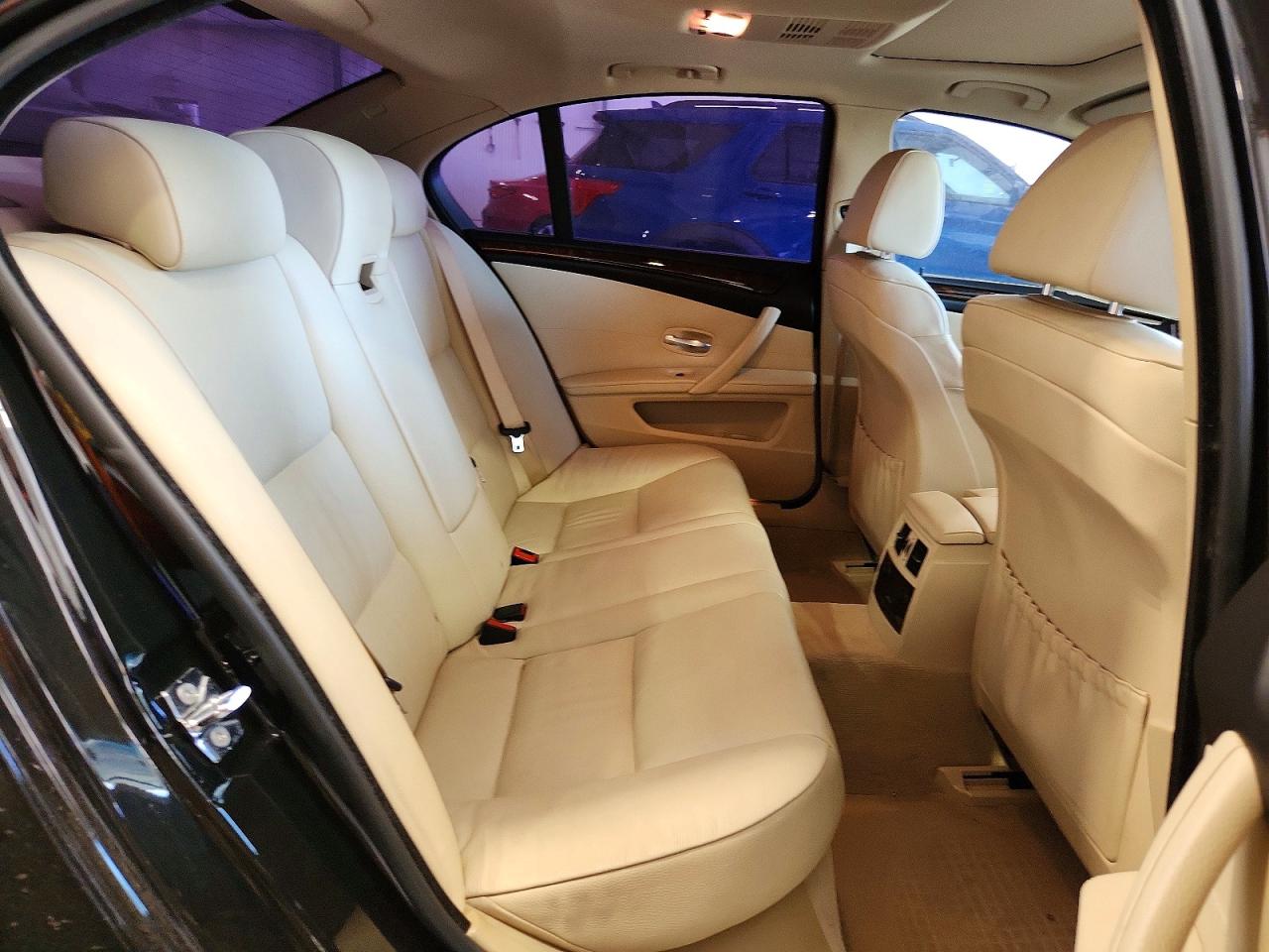 2008 Bmw 528 Xi Черный vin: WBANV13568BZ48159