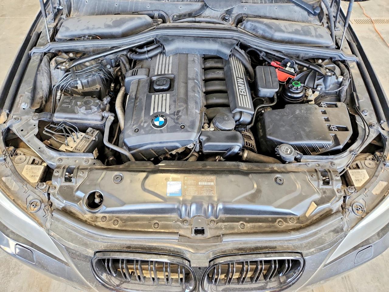 2008 Bmw 528 Xi Черный vin: WBANV13568BZ48159