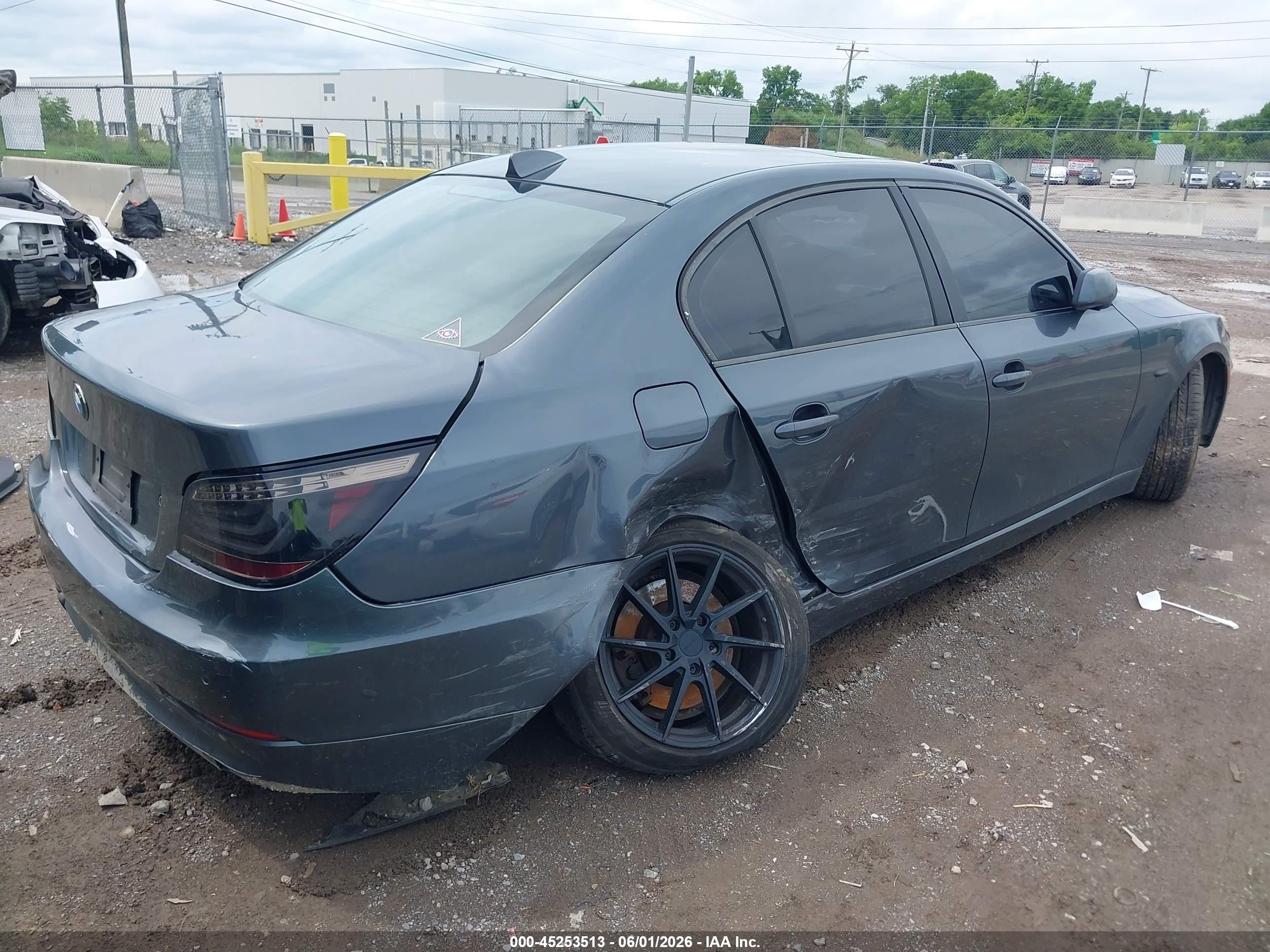 2008 Bmw 528xi   Gray vin: WBANV13568CZ56501