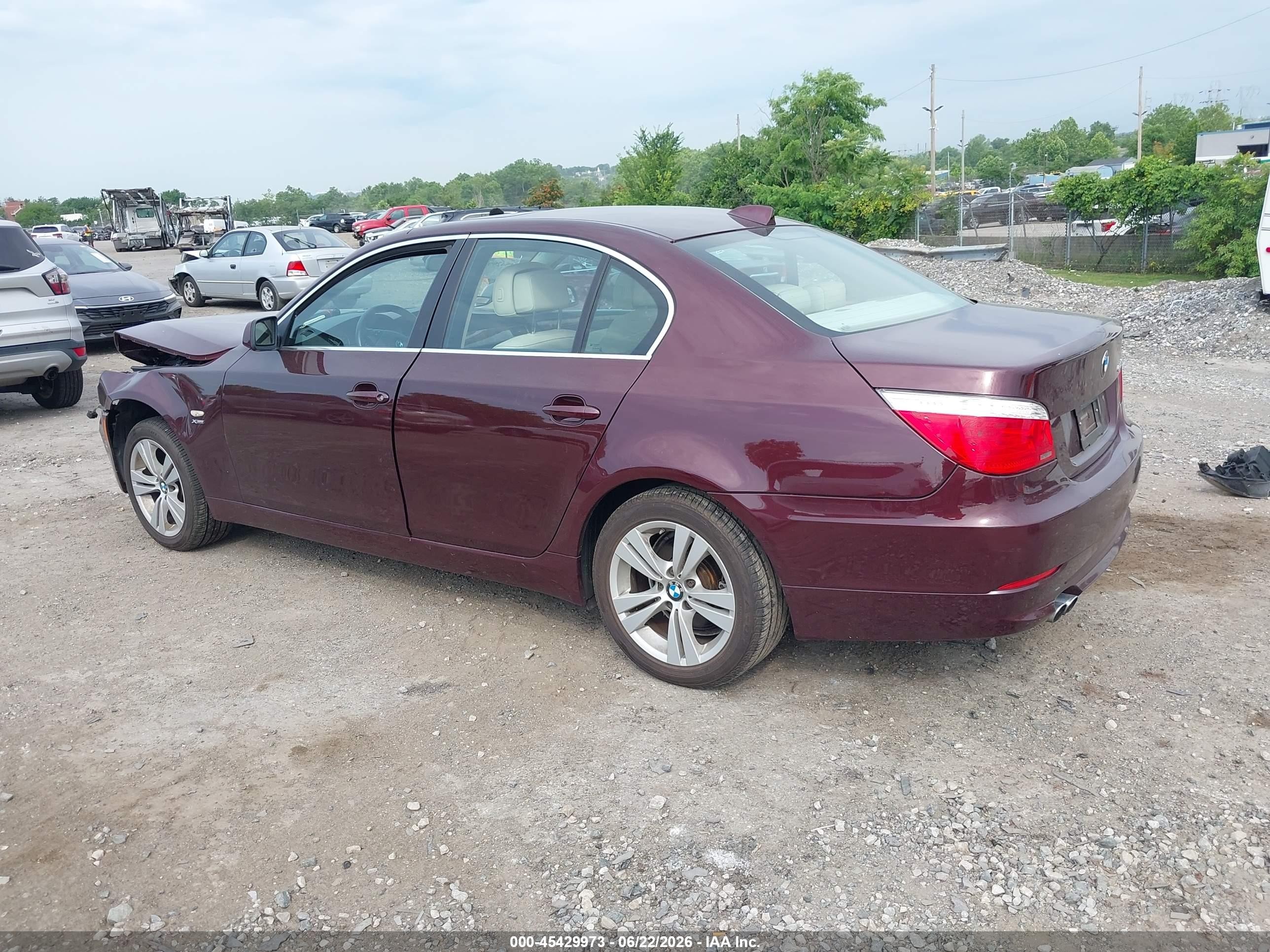 2009 Bmw 528i Xdrive Burgundy vin: WBANV13569C153351