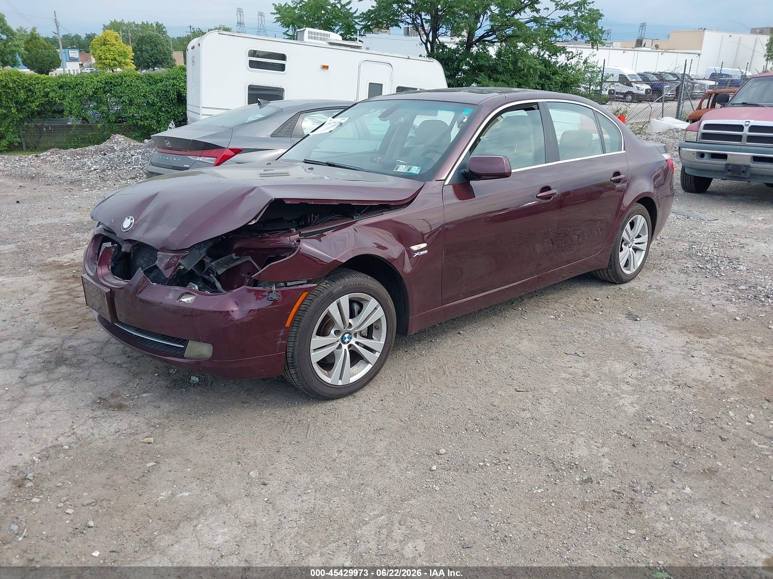 2009 Bmw 528i Xdrive Burgundy vin: WBANV13569C153351