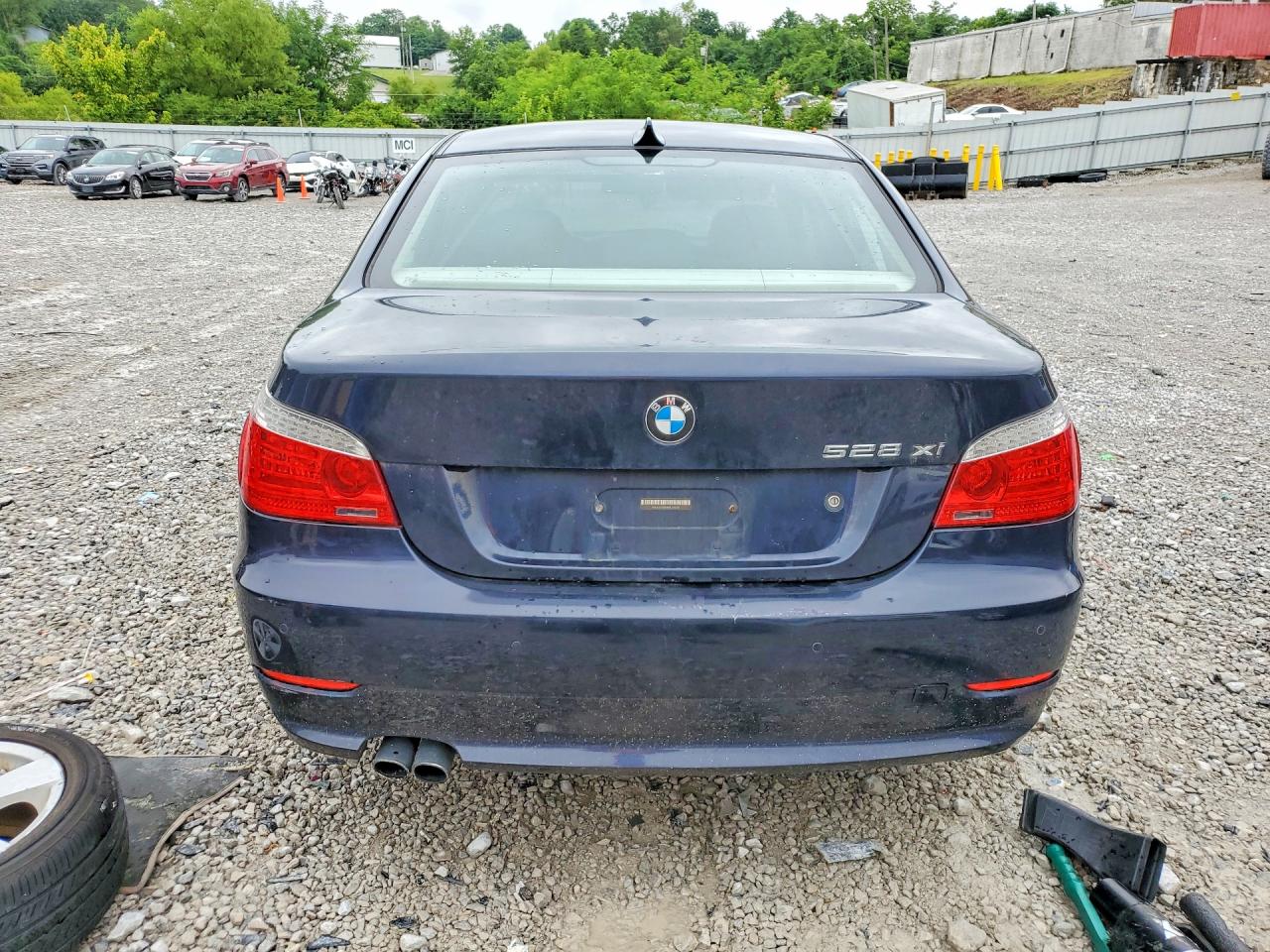 2008 Bmw 528 Xi Blue vin: WBANV13588BZ45165