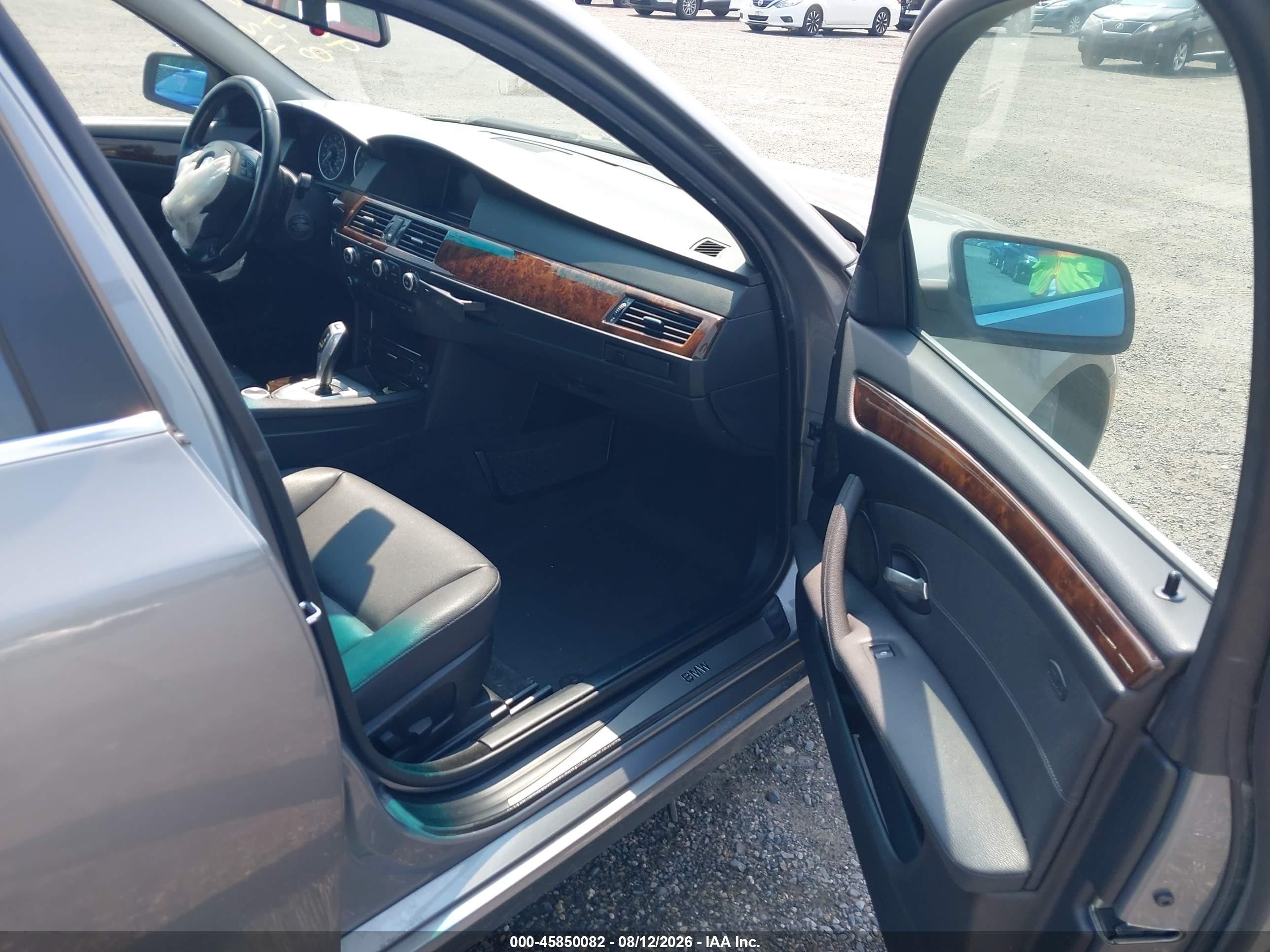 2008 Bmw 528xi   Gray vin: WBANV13588C150305
