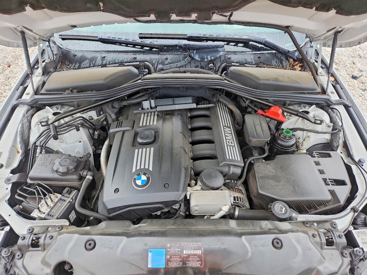 2008 Bmw 528 Xi Silver vin: WBANV13588CZ53566