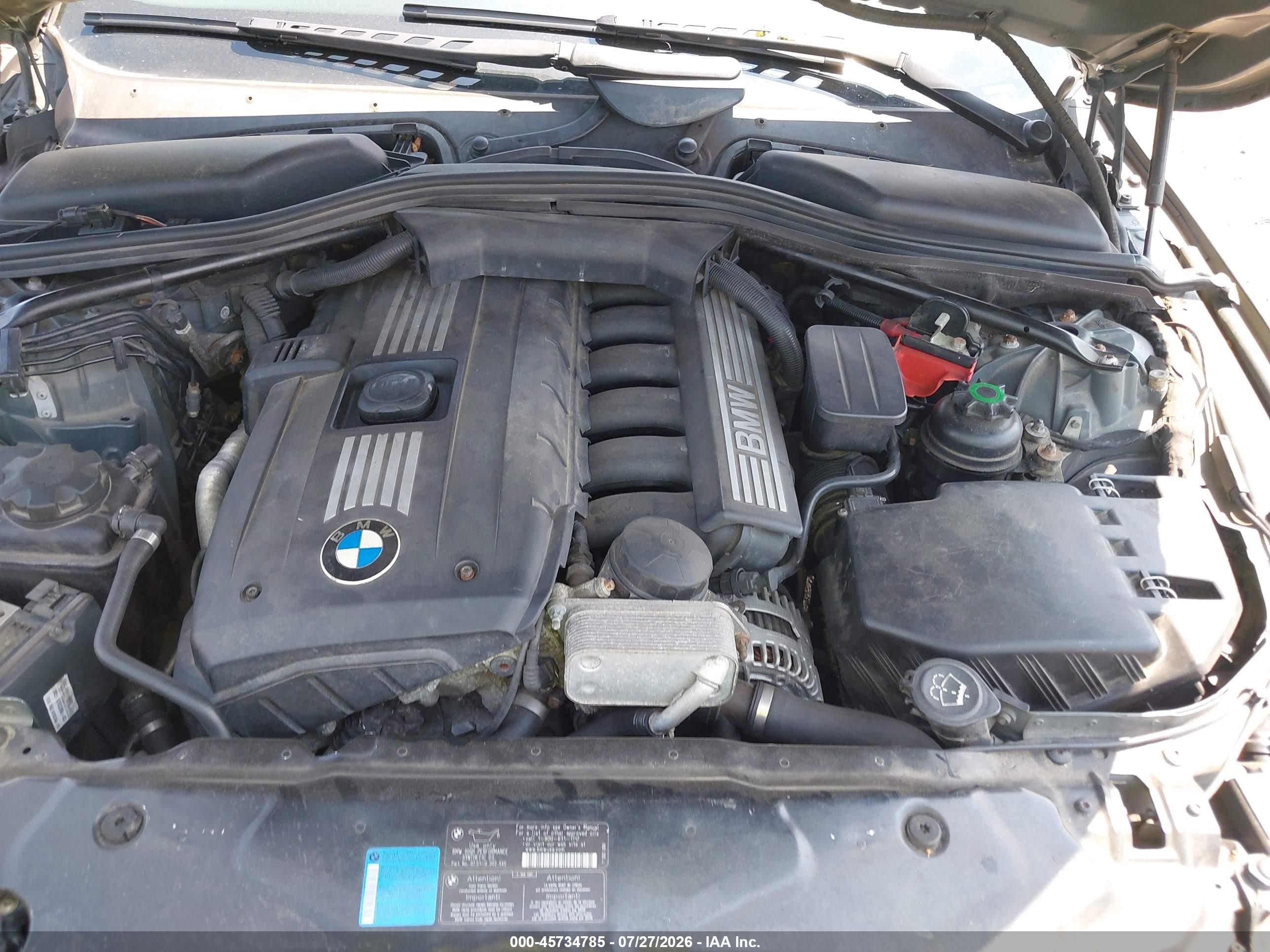 2008 Bmw 528xi   Серый vin: WBANV13598CZ53589