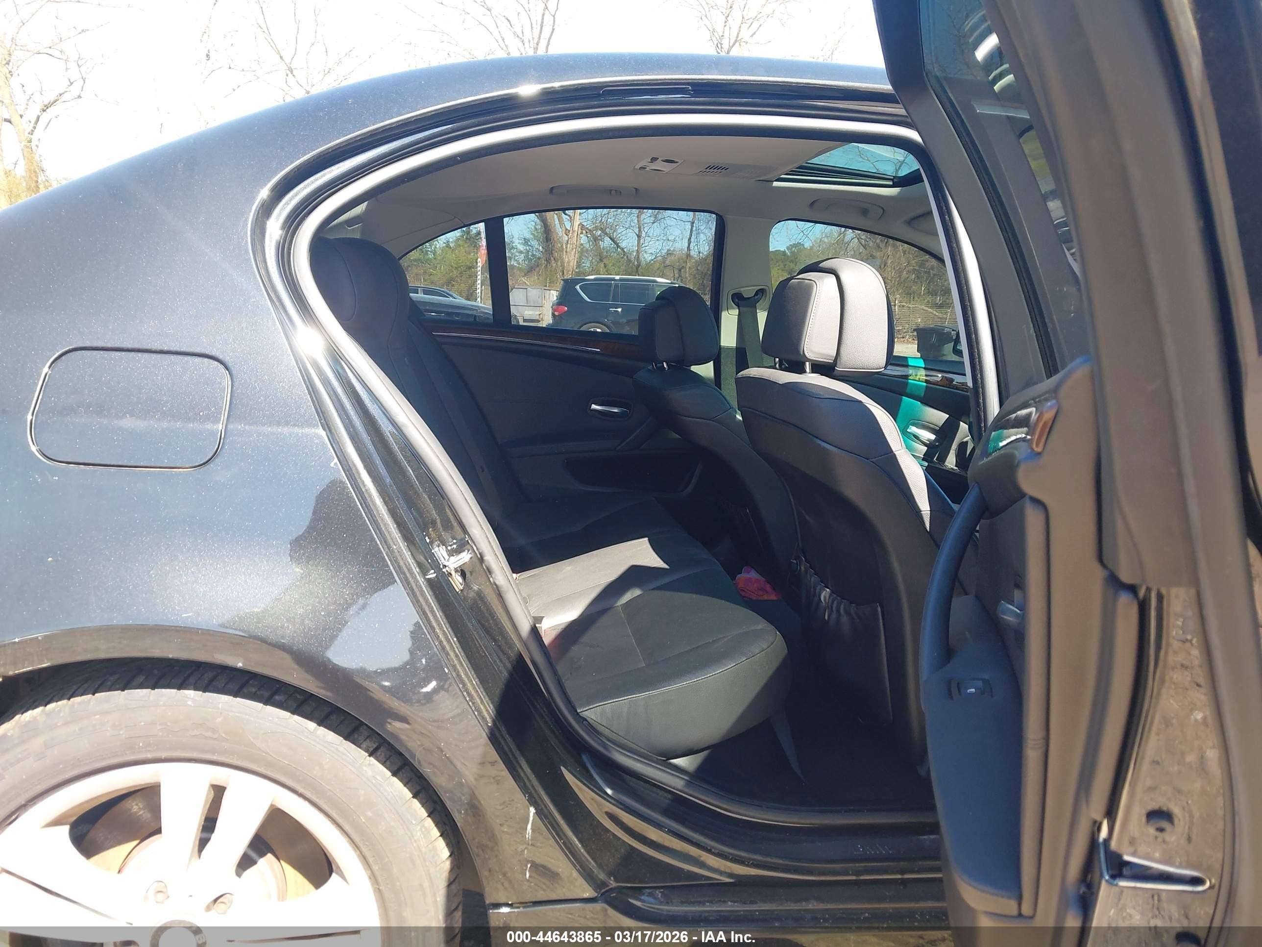 2009 Bmw 528i Xdrive Black vin: WBANV13599C155286