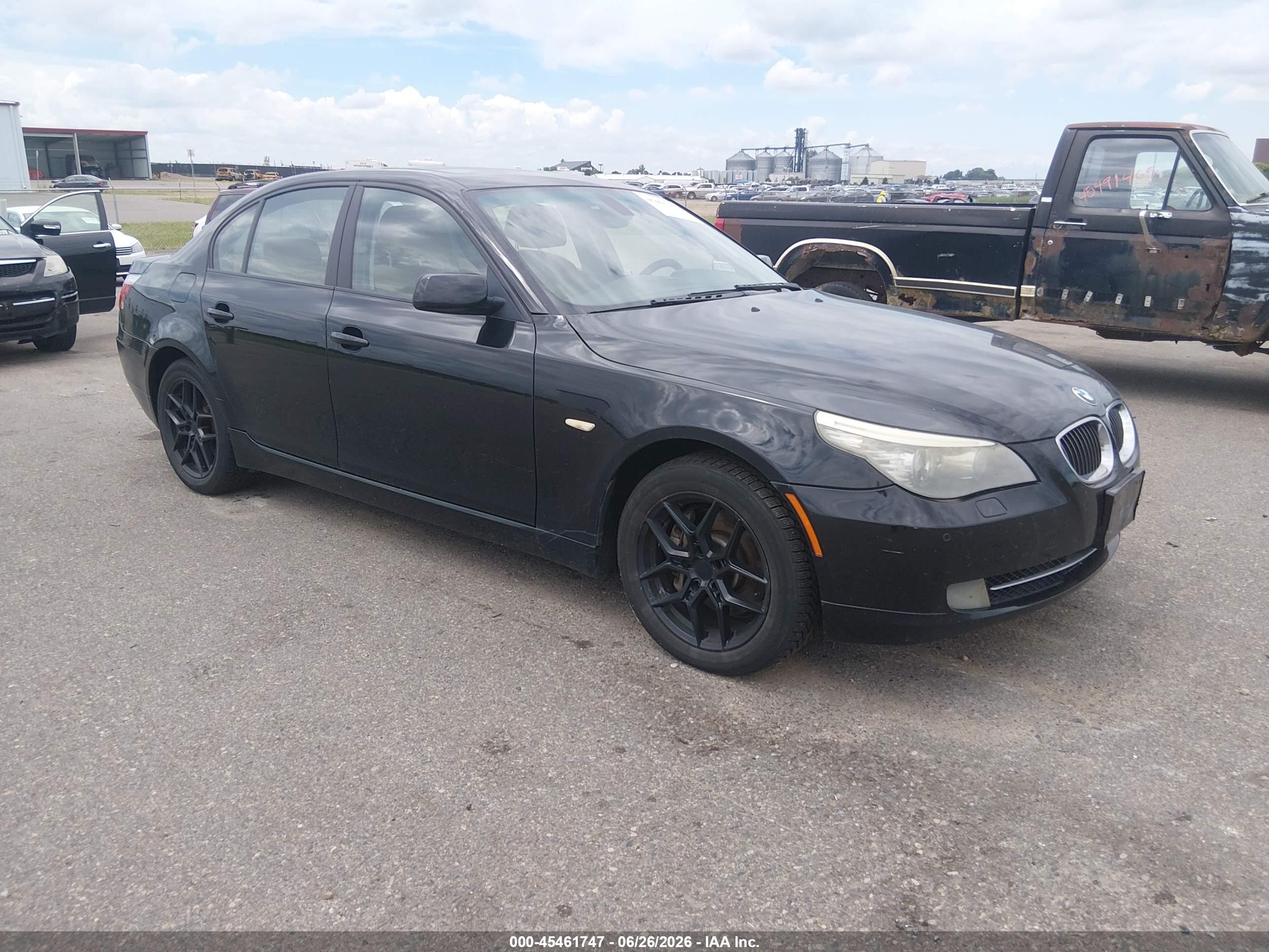 WBANV135X8CZ51687